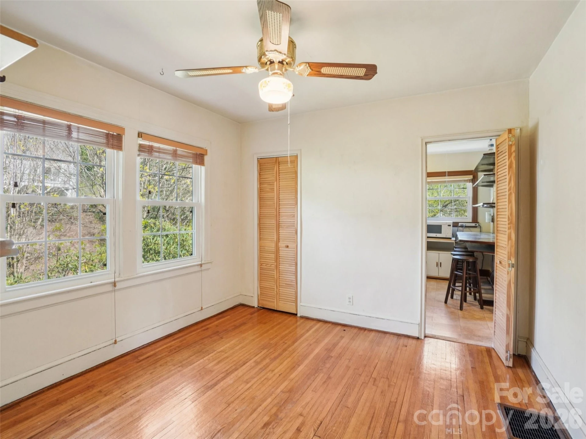 28 Kensington Drive - Photo 15