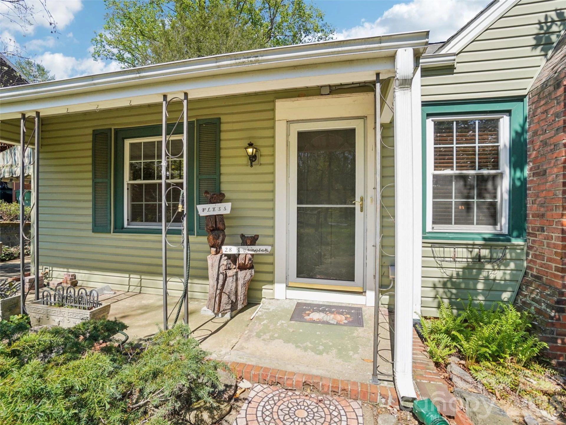 28 Kensington Drive - Photo 4
