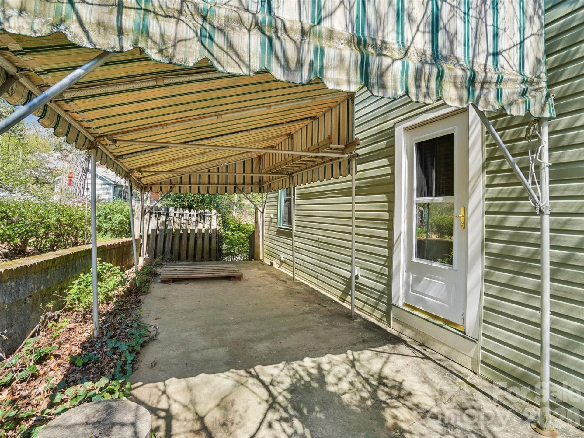 28 Kensington Drive - Photo 31