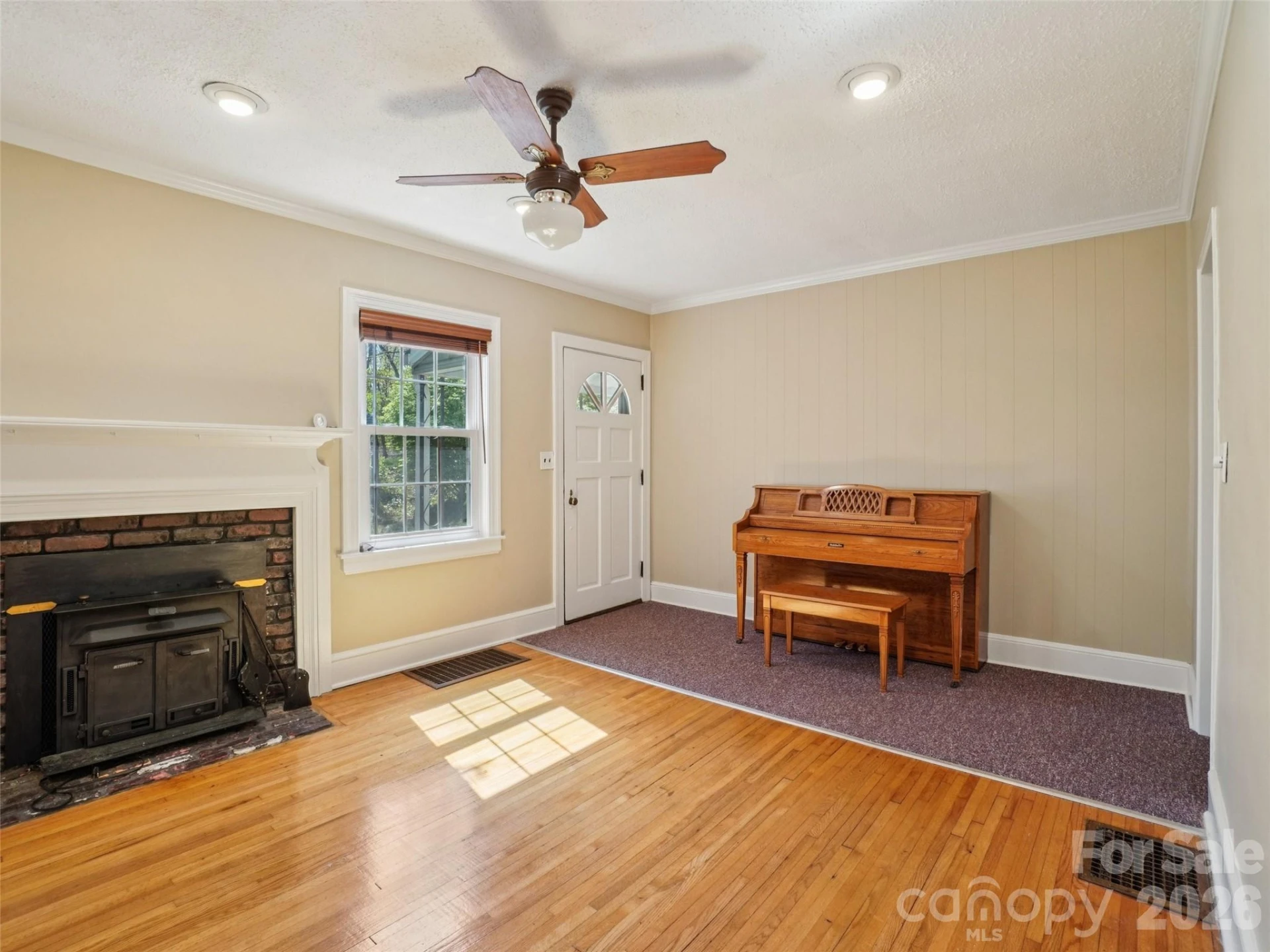 28 Kensington Drive - Photo 9
