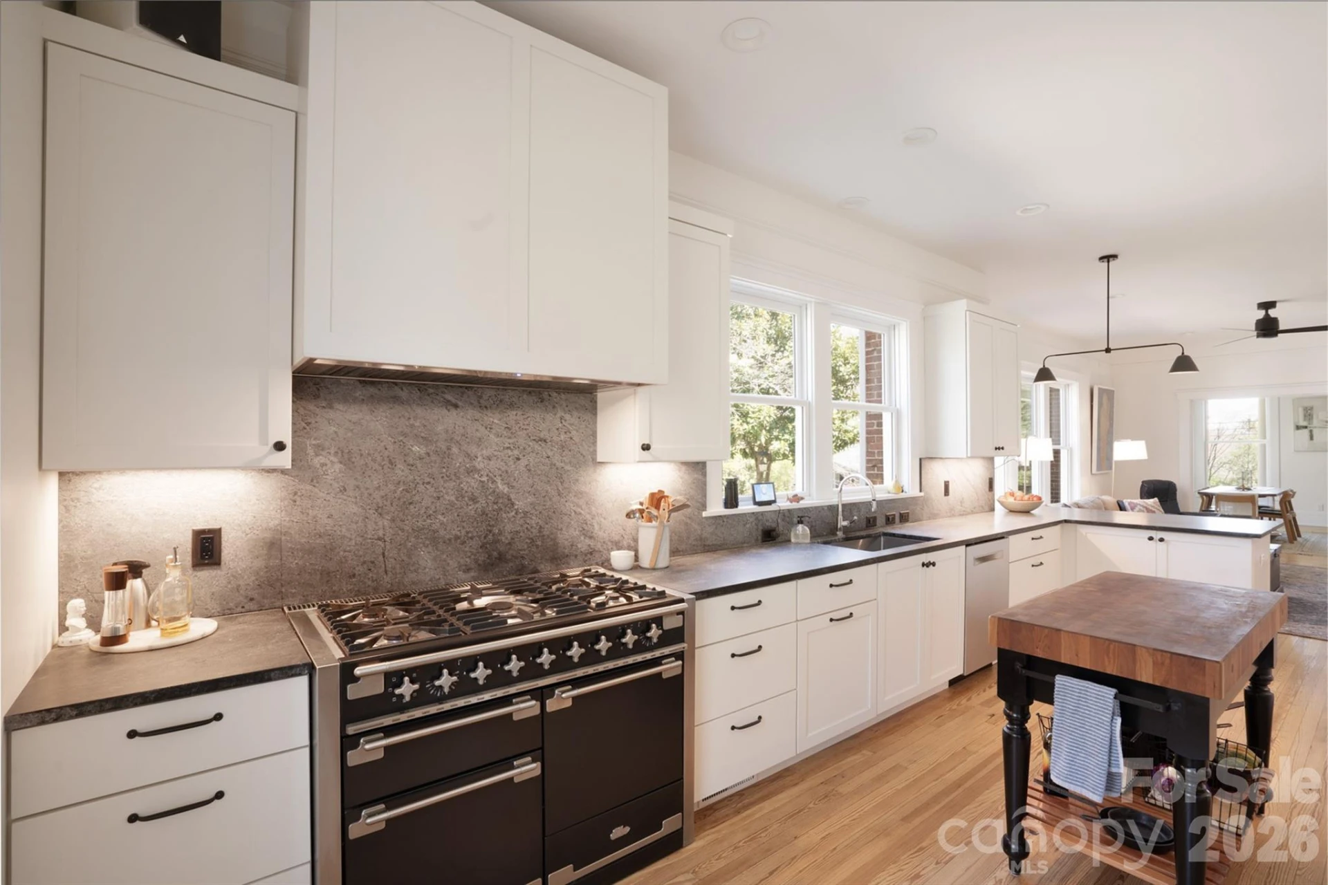 600 E Main Street - Photo 12