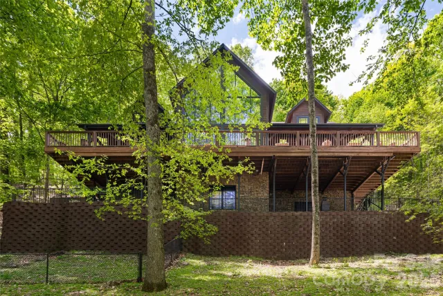 14 Walnut Drive