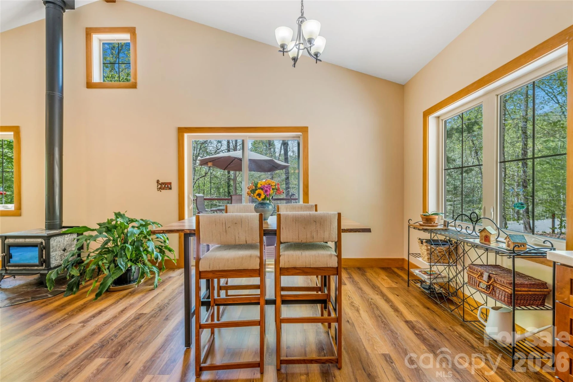 446 Amanda Drive - Photo 17