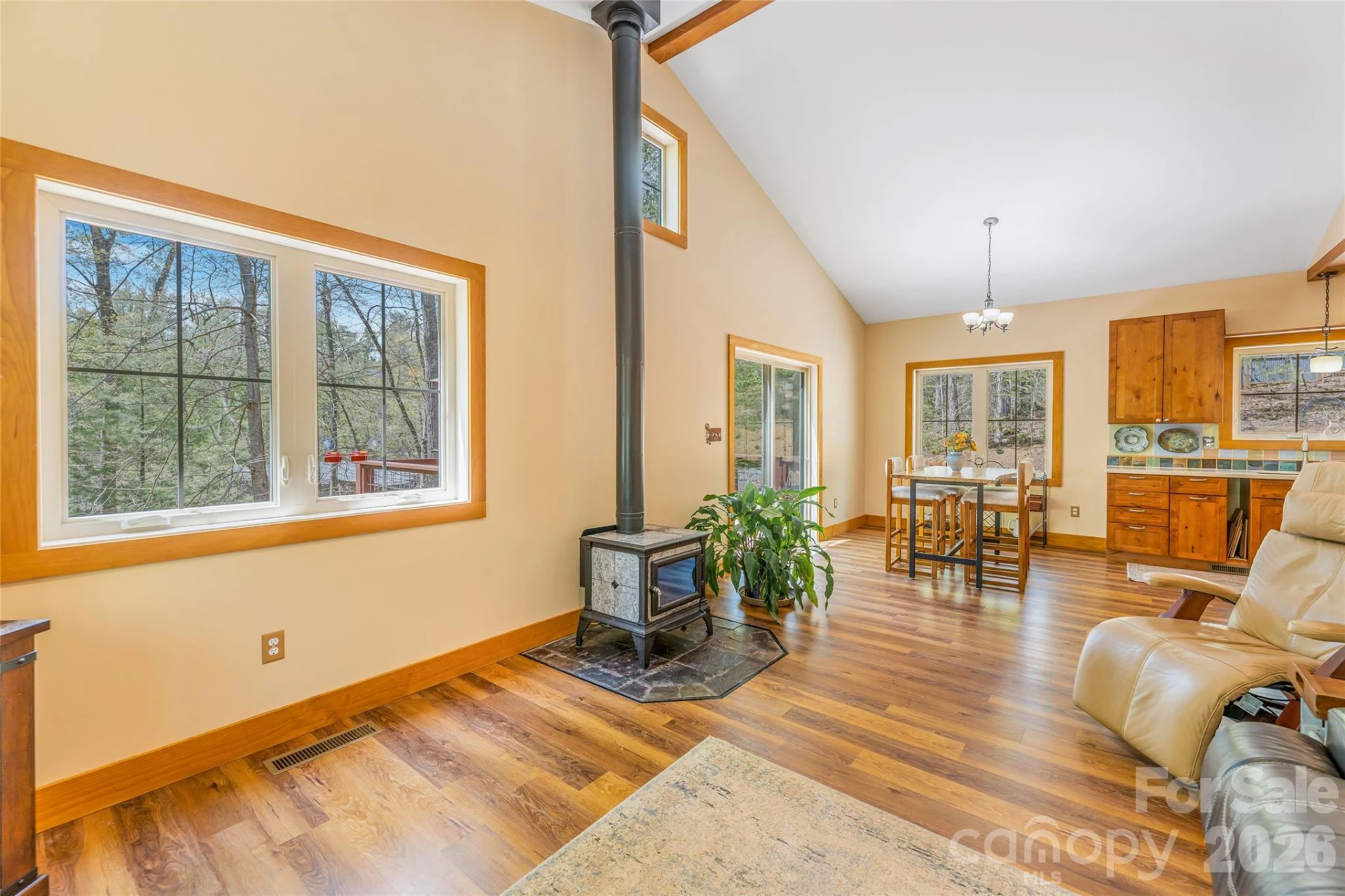 446 Amanda Drive - Photo 18