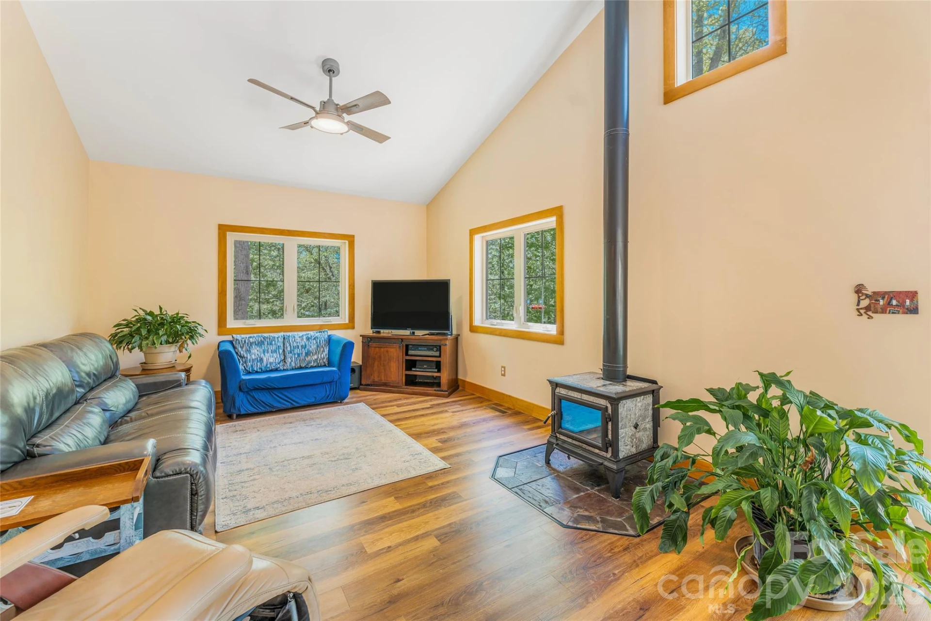 446 Amanda Drive - Photo 19