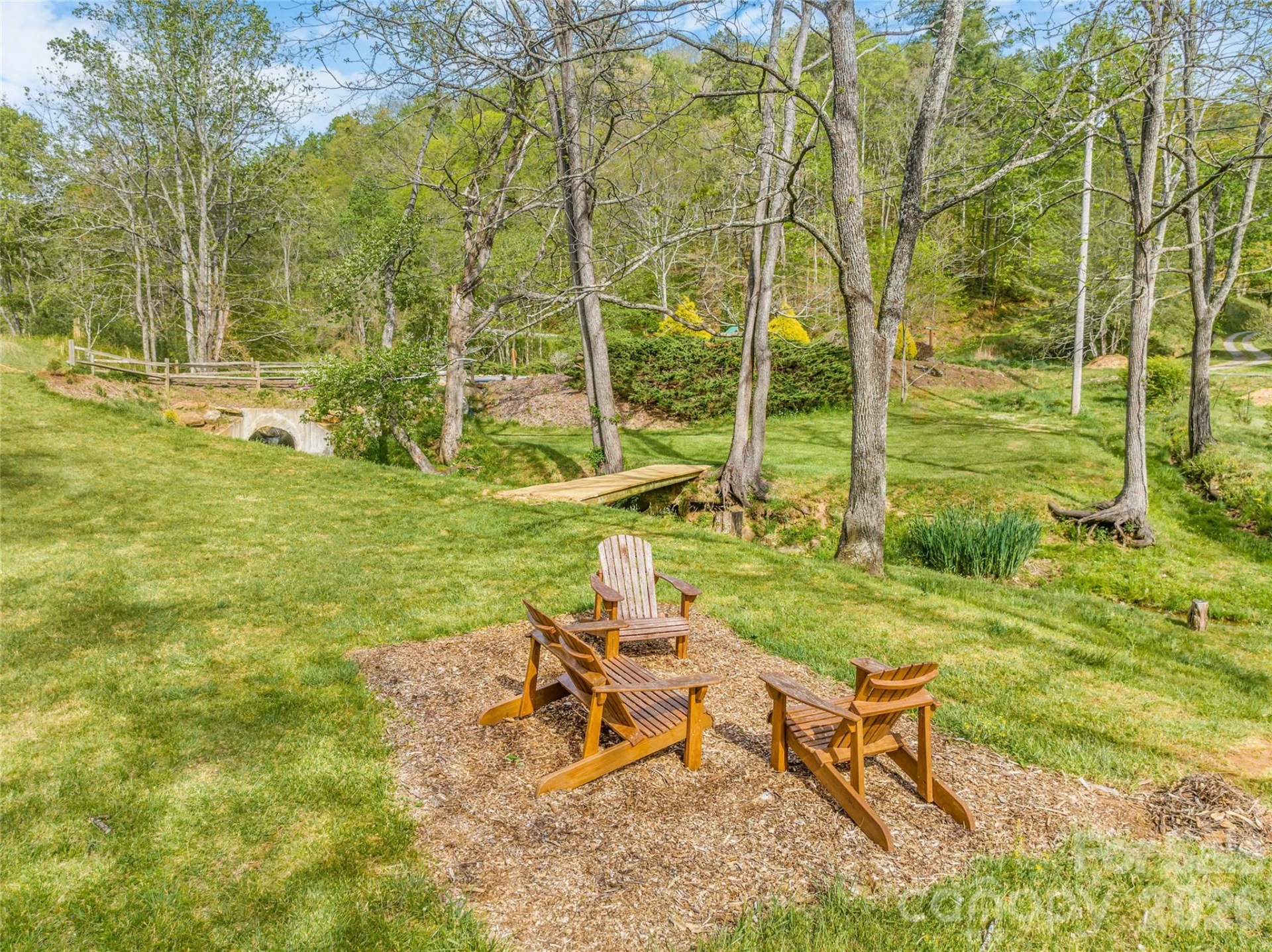 446 Amanda Drive - Photo 44