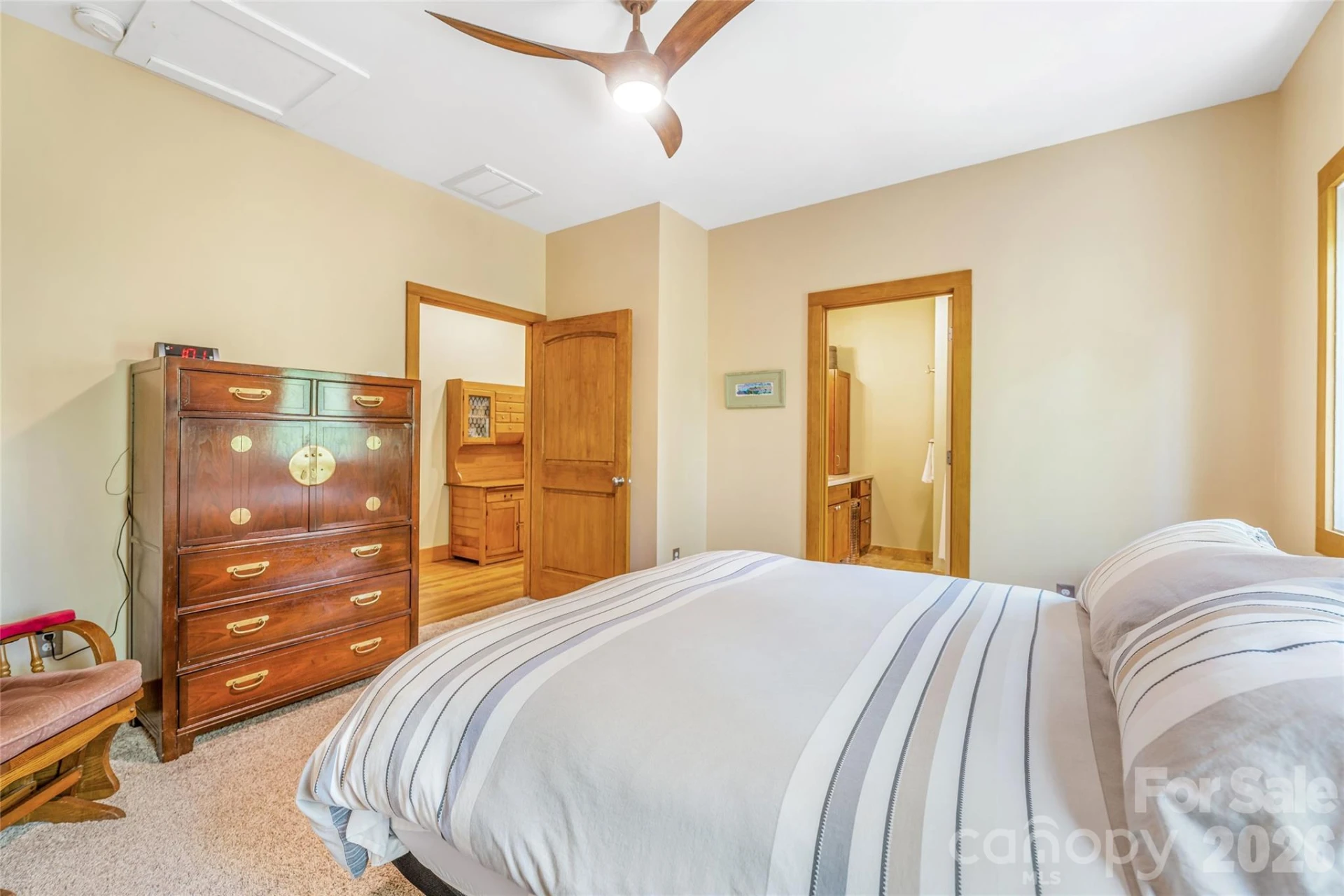 446 Amanda Drive - Photo 9