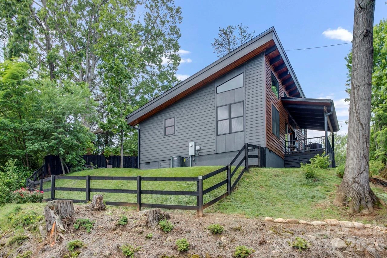 90 Summitt Street - Photo 4