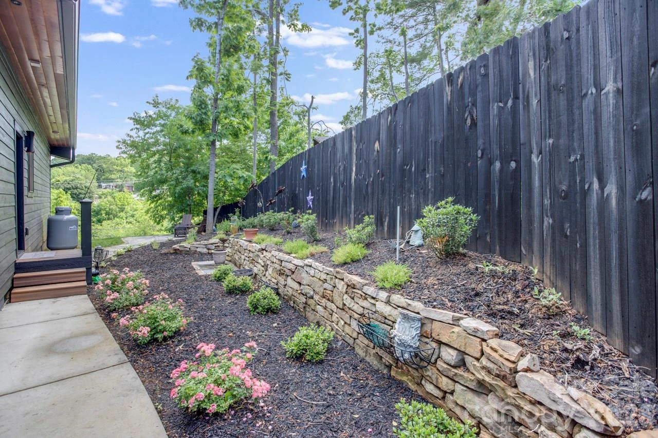 90 Summitt Street - Photo 43