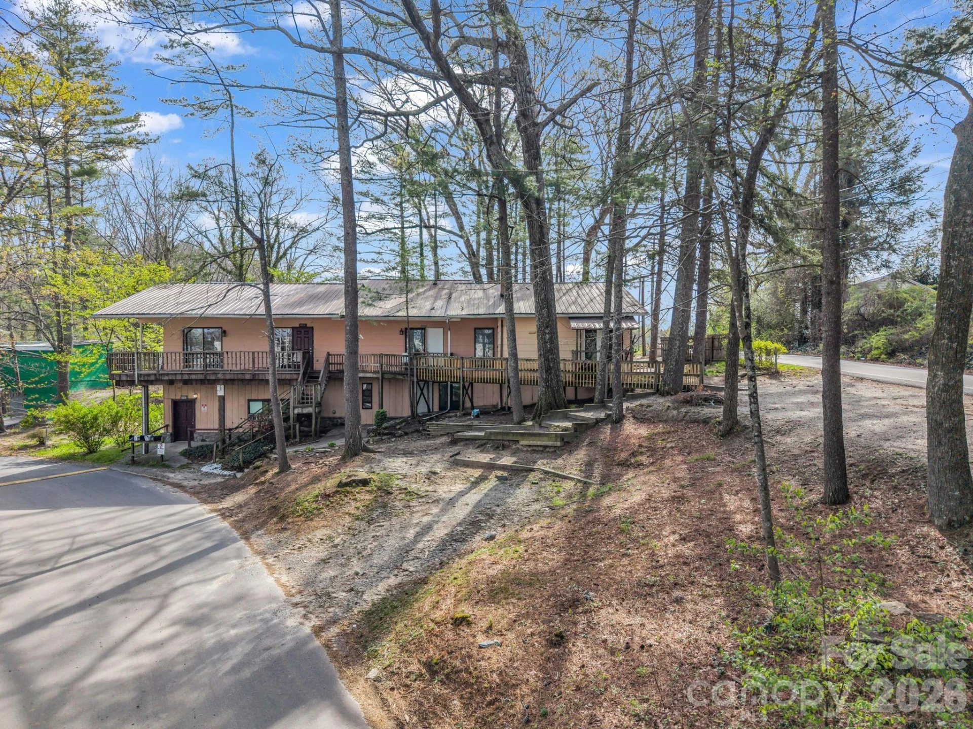76 Adeles Way - Photo 2