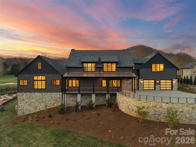 6 Walnut Valley Parkway