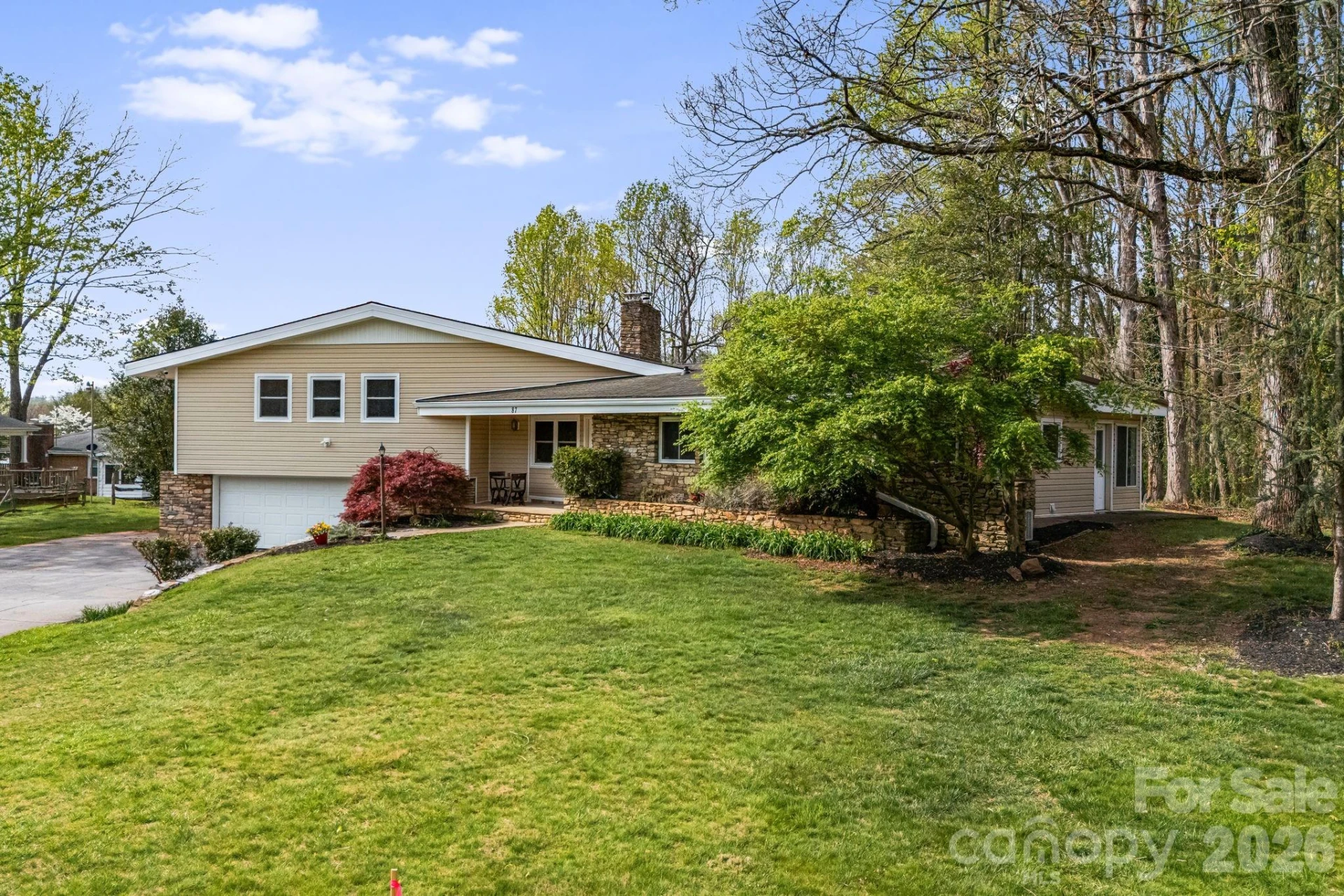 87 W Oakview Road - Photo 2