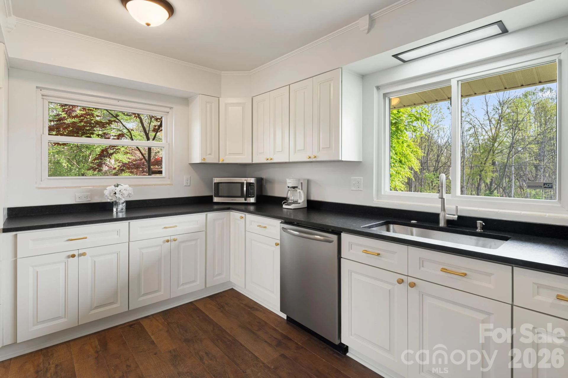 87 W Oakview Road - Photo 11