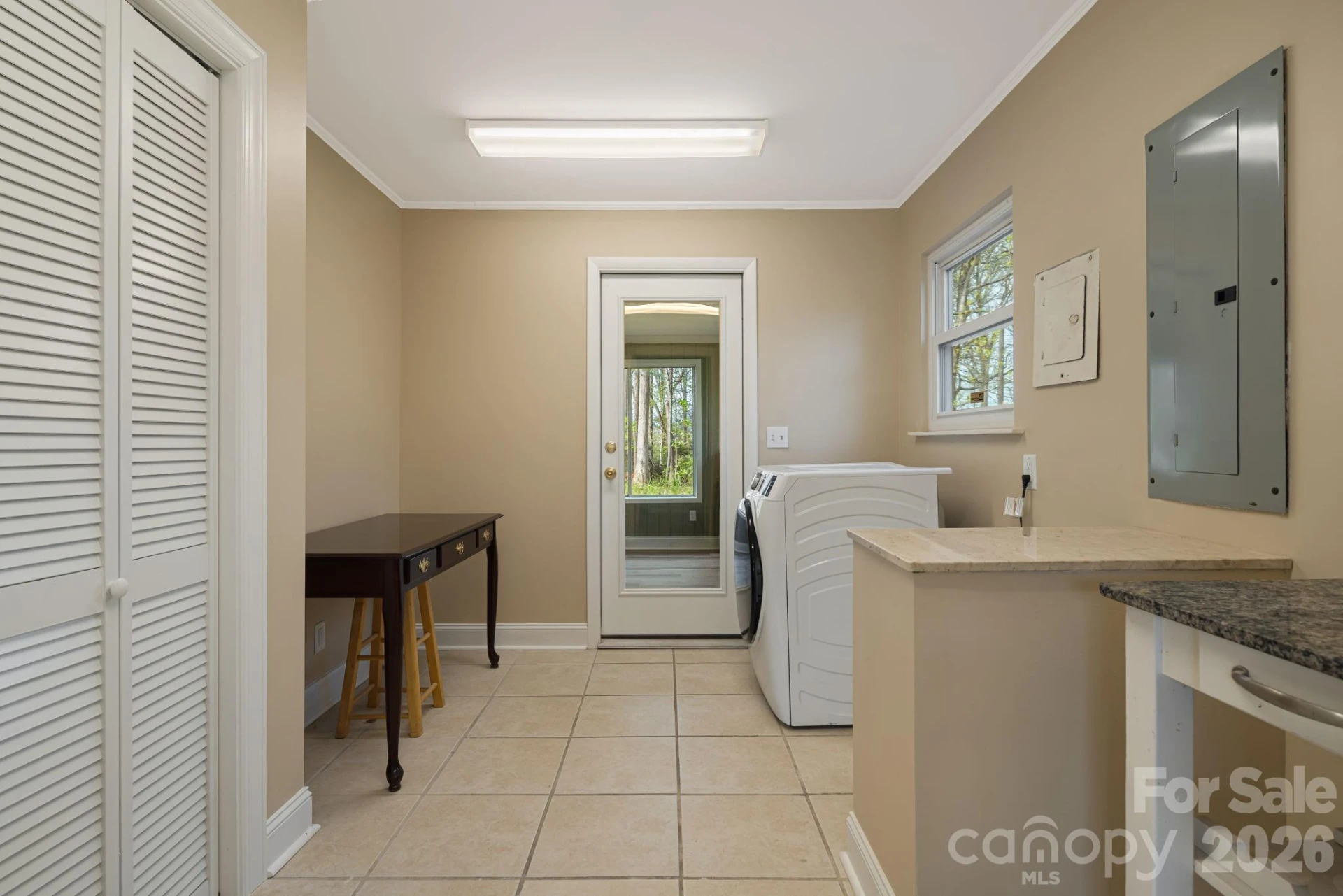 87 W Oakview Road - Photo 14