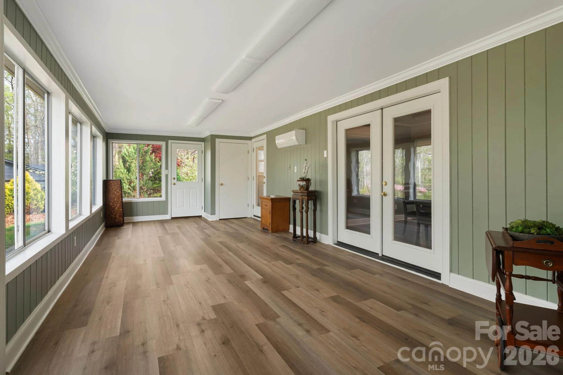 87 W Oakview Road - Photo 16