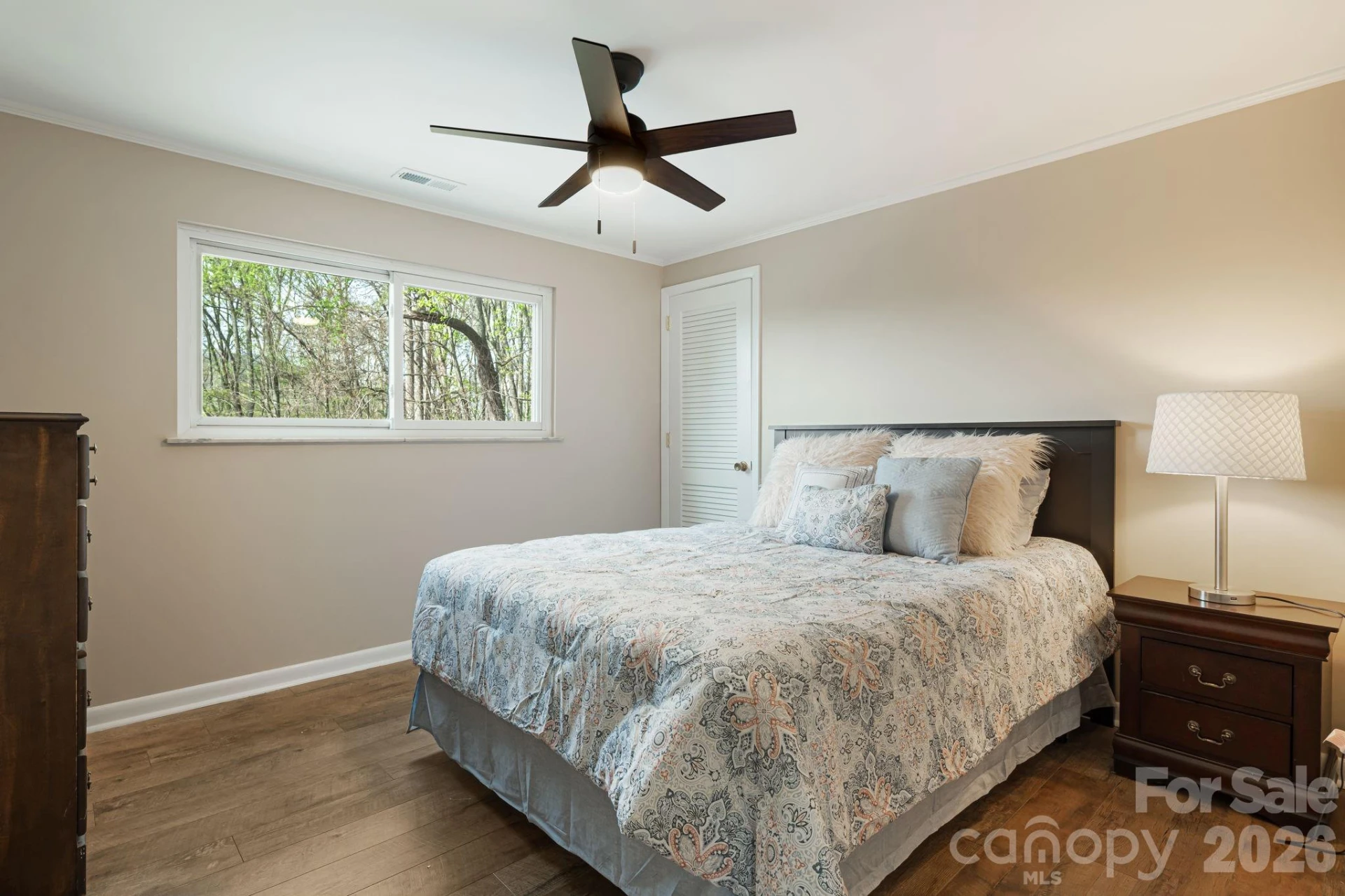 87 W Oakview Road - Photo 19