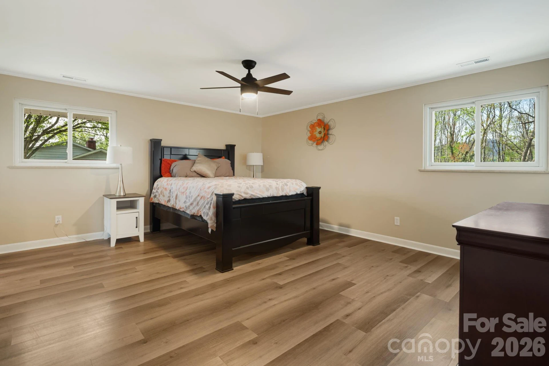87 W Oakview Road - Photo 24