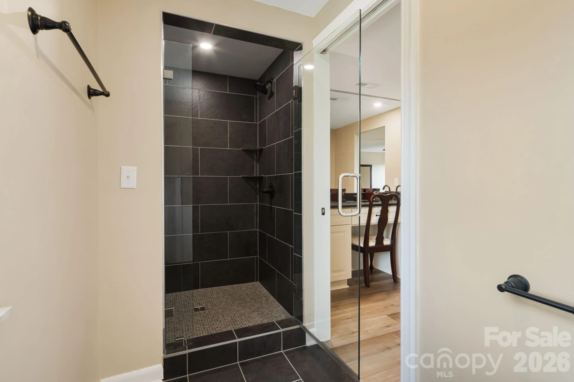87 W Oakview Road - Photo 27