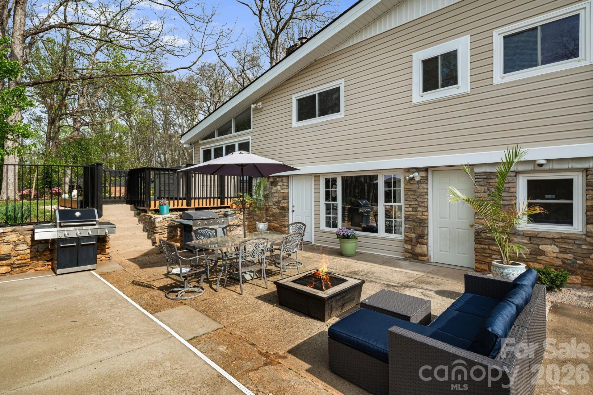 87 W Oakview Road - Photo 33