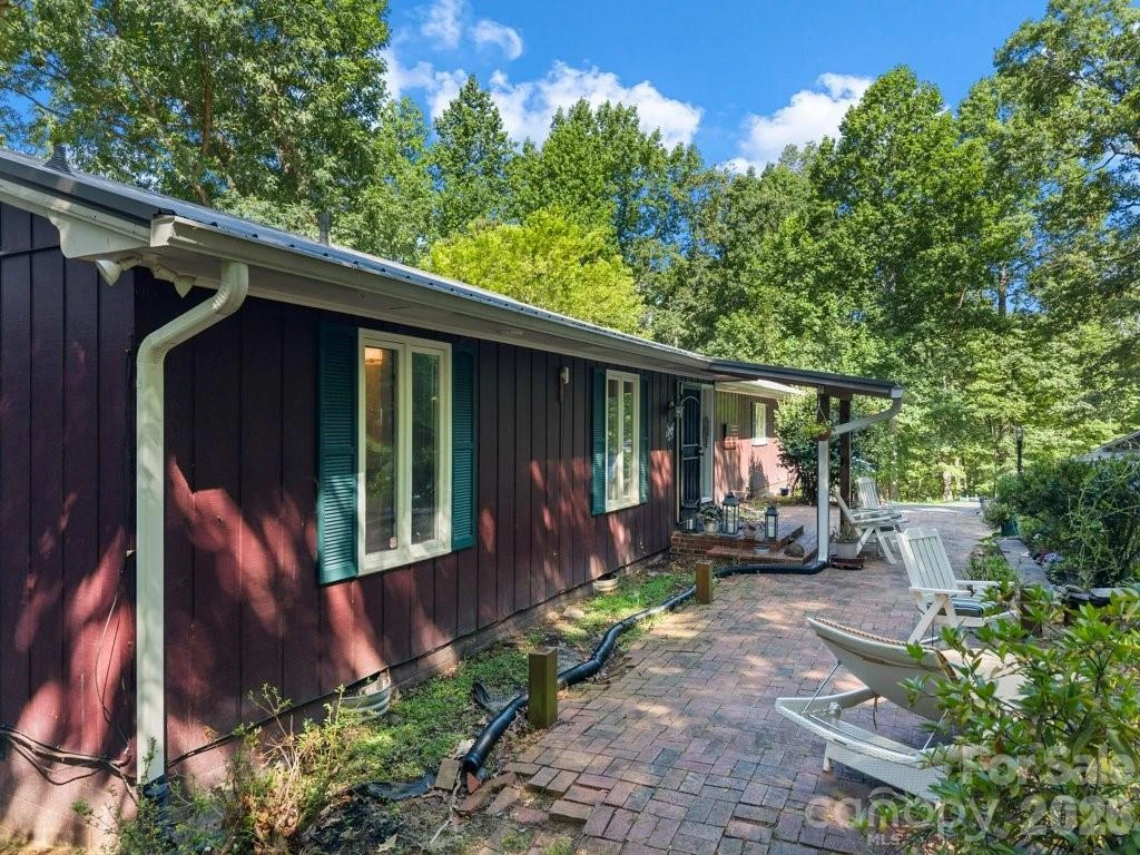 2825 River Road - Photo 40