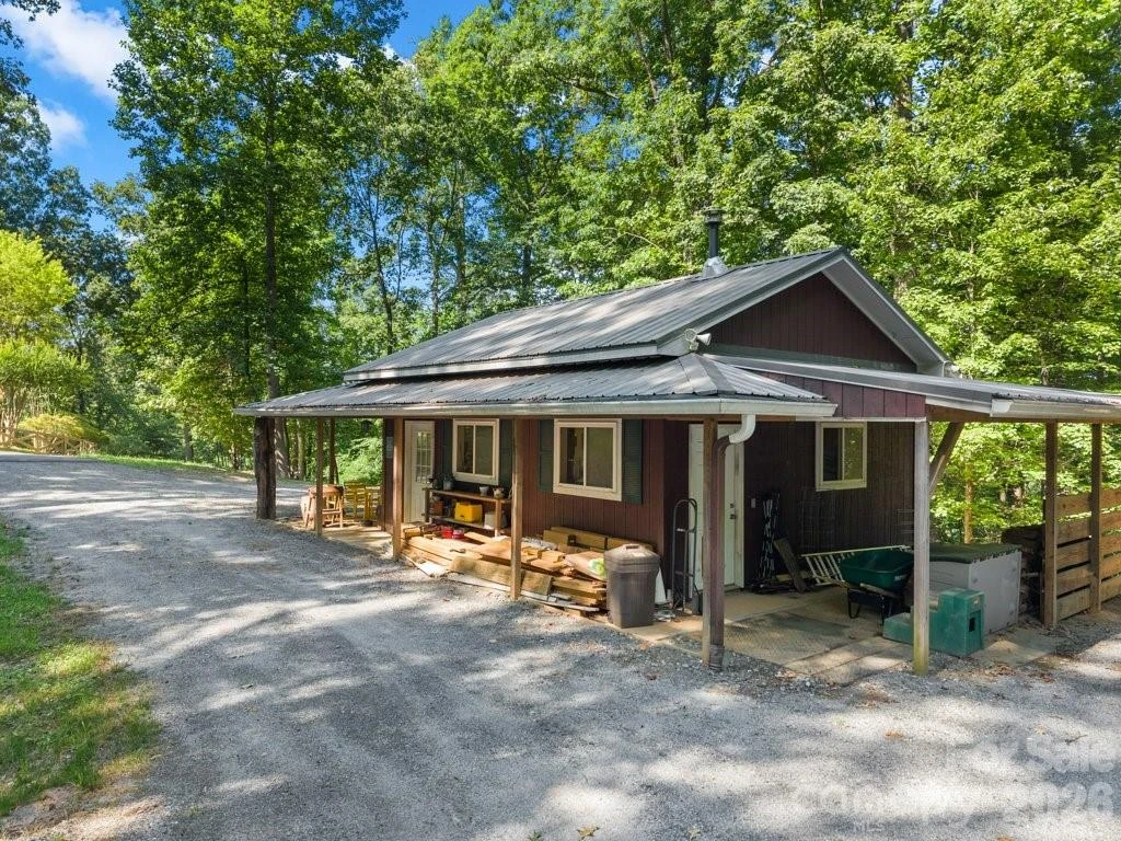 2825 River Road - Photo 44