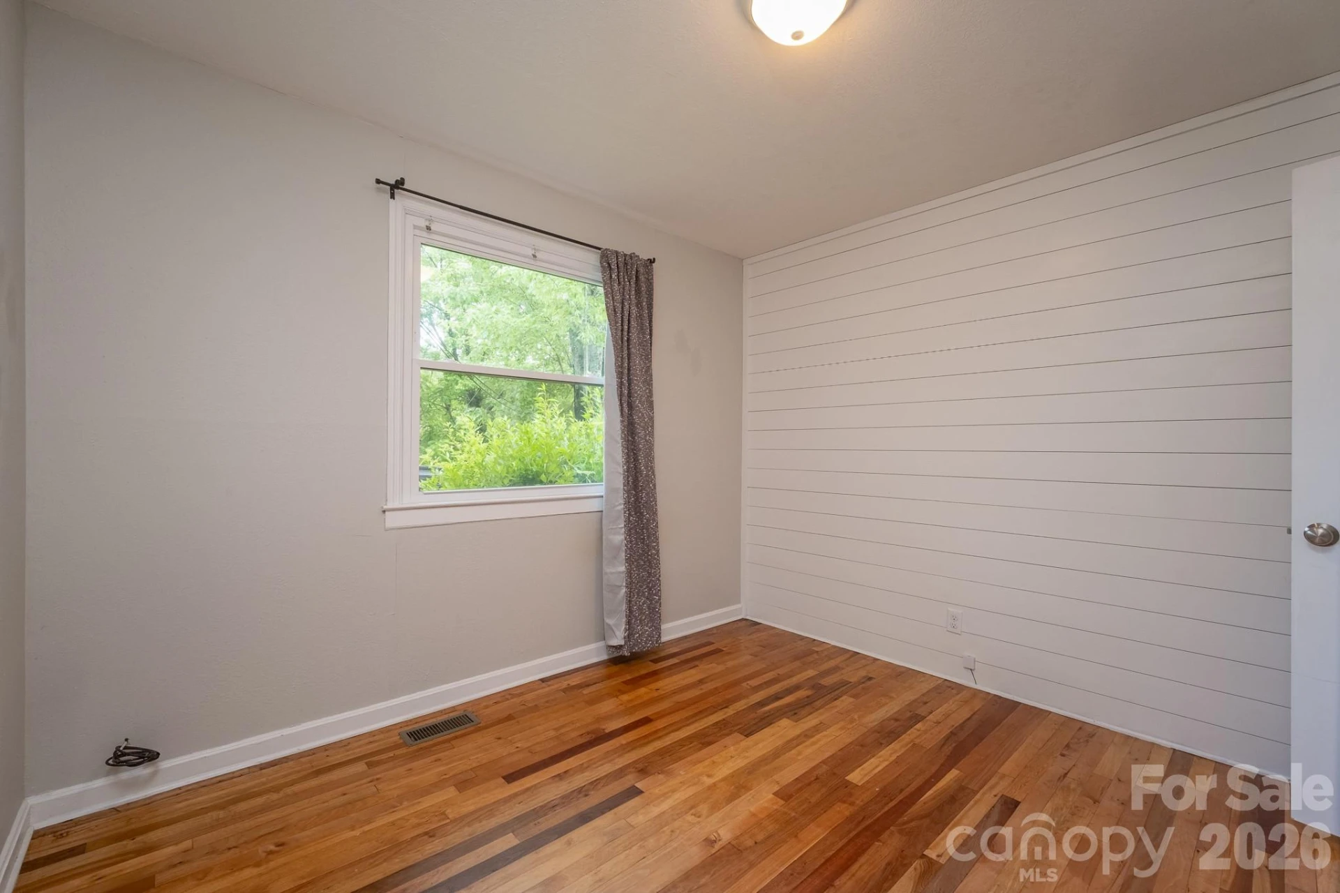 41 Trowbridge Lane - Photo 11