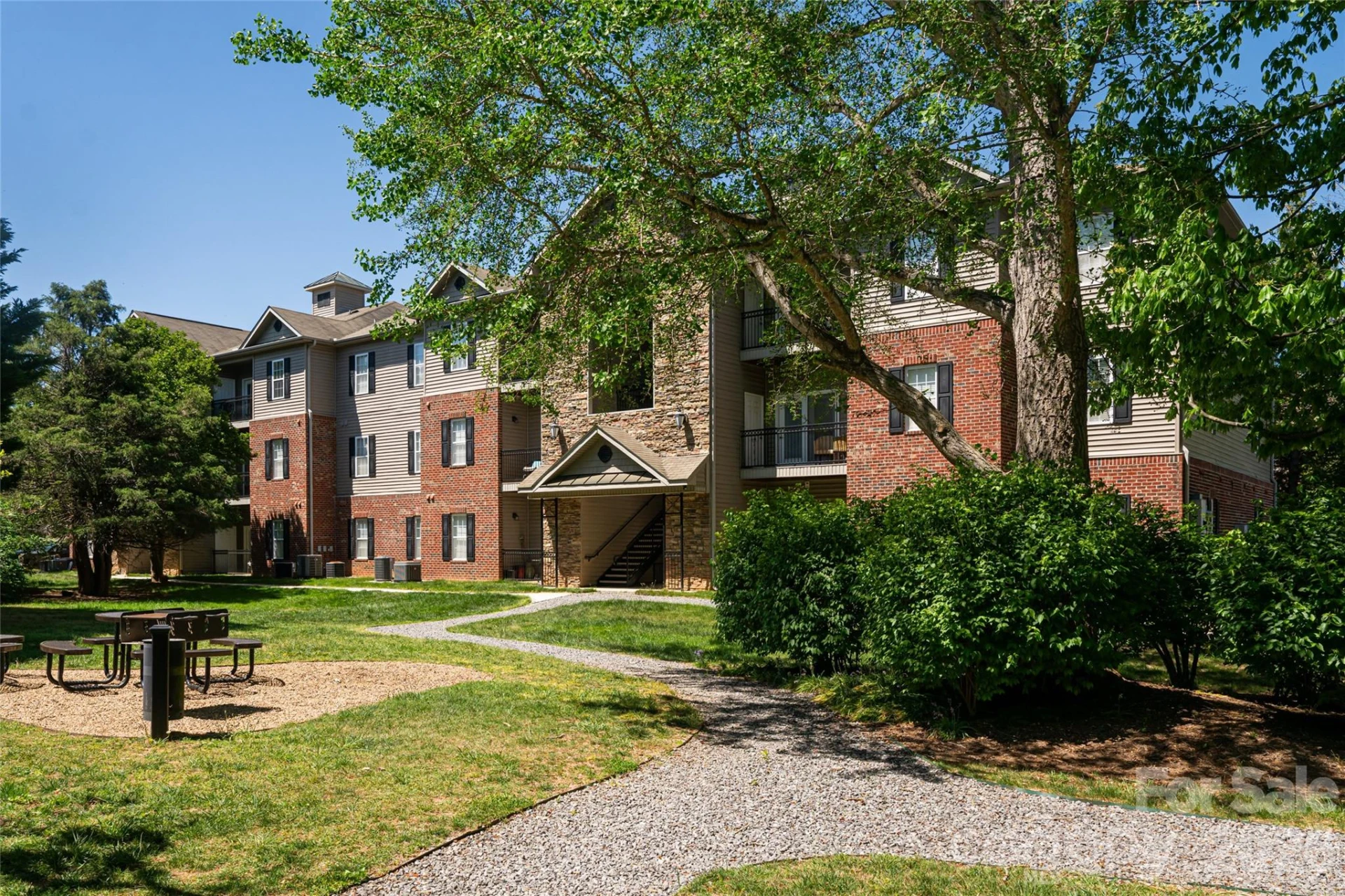 132 Appeldoorn Circle