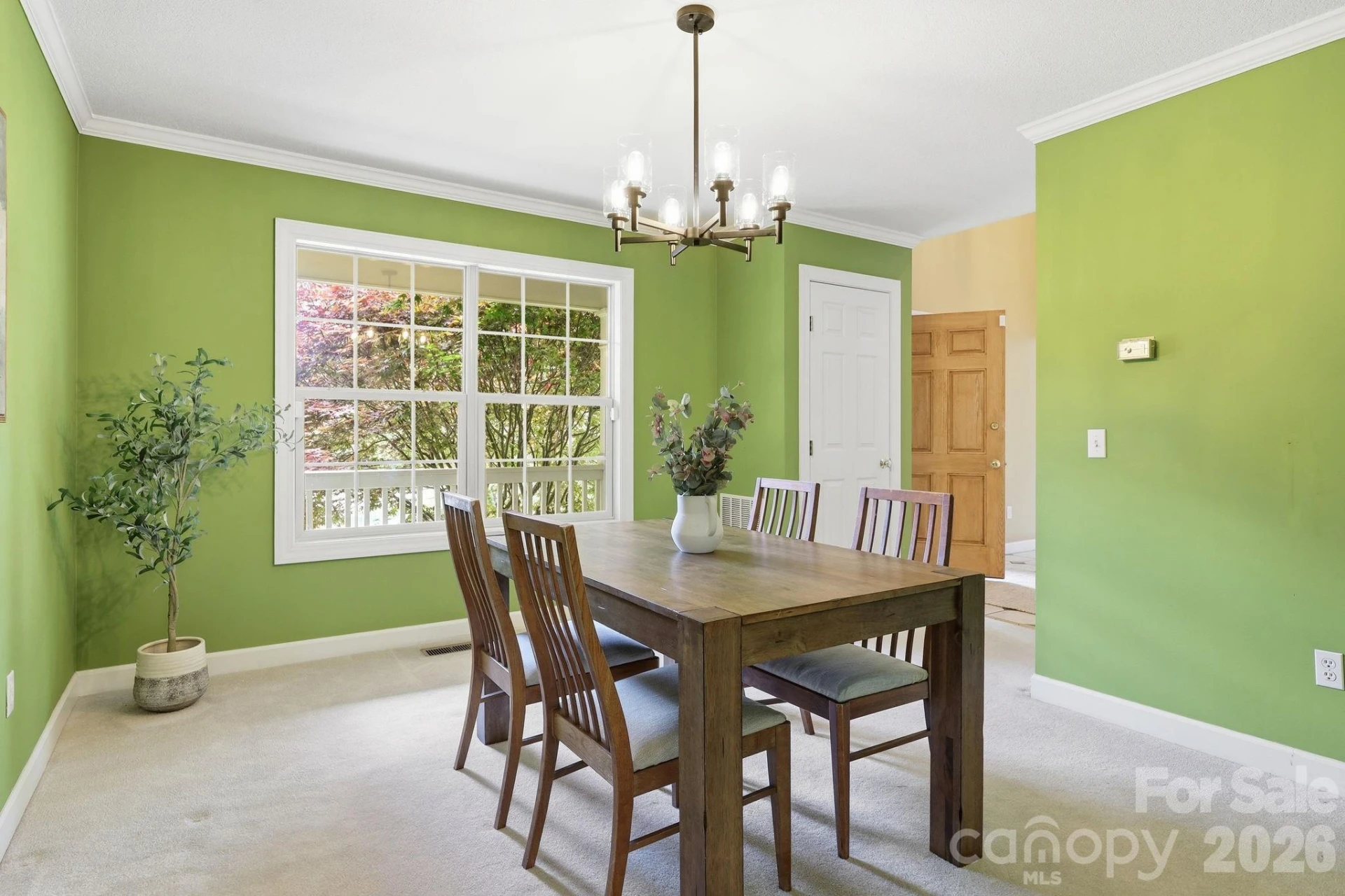 306 Woodview Court - Photo 16