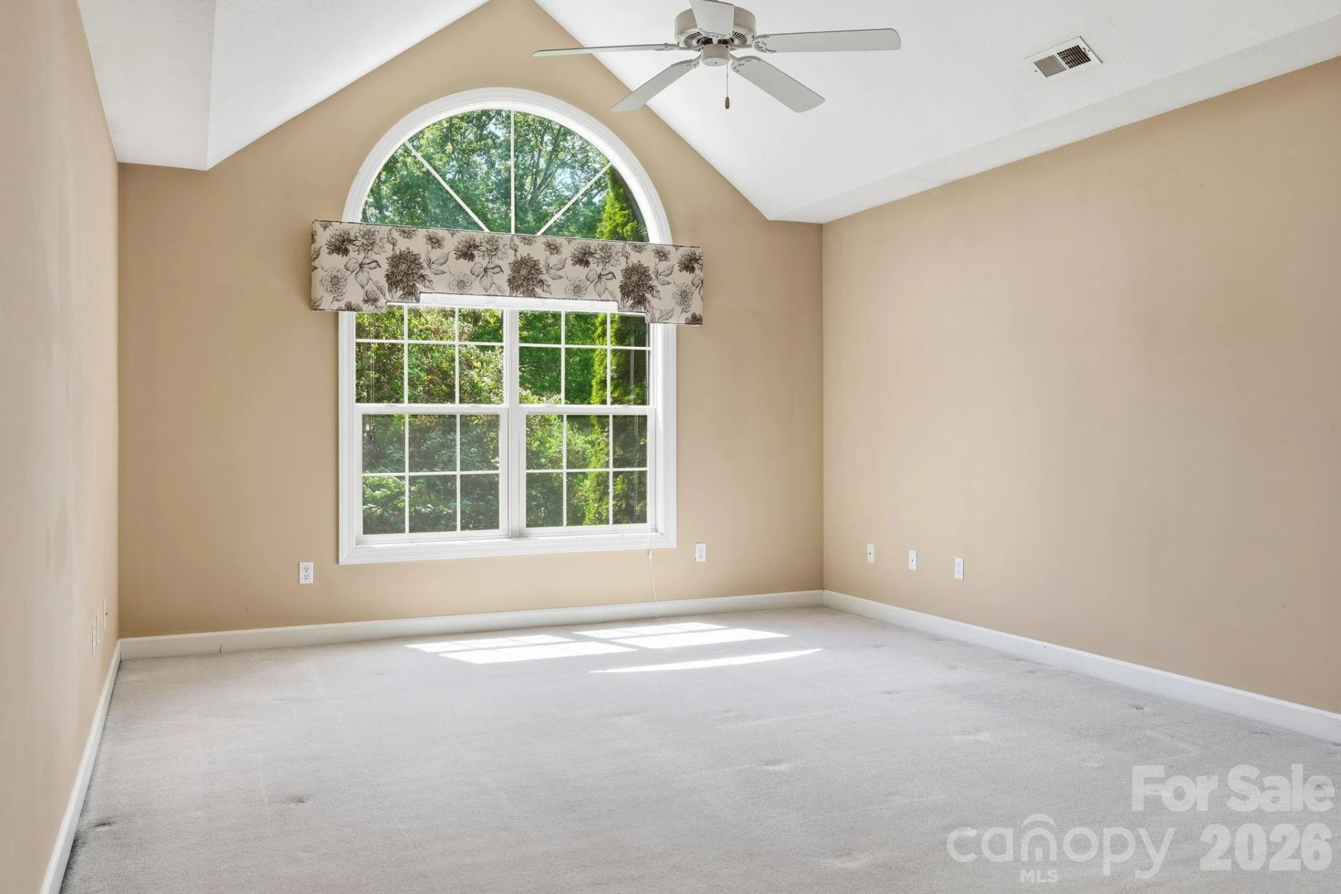 306 Woodview Court - Photo 20