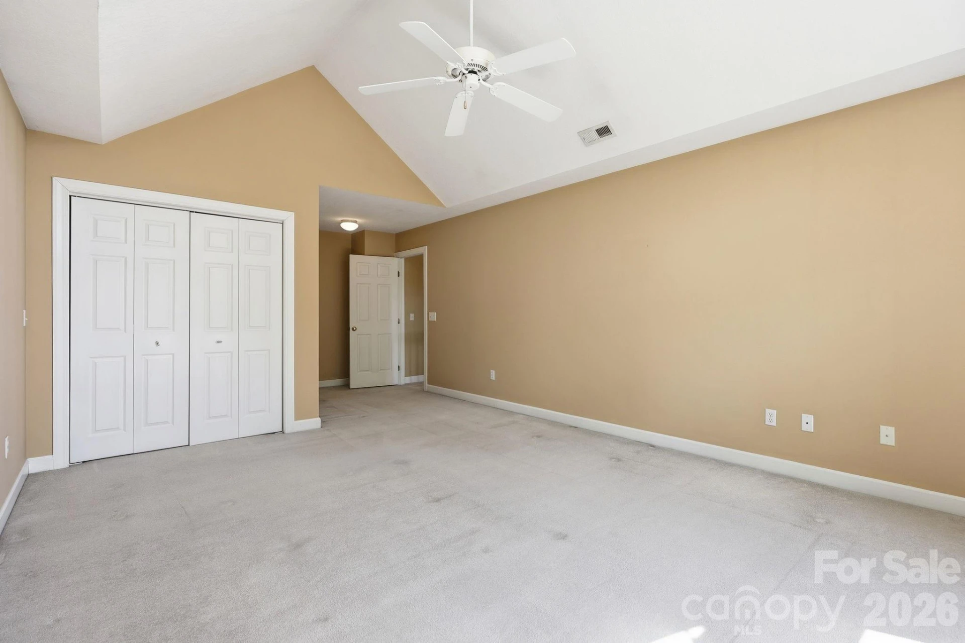 306 Woodview Court - Photo 21