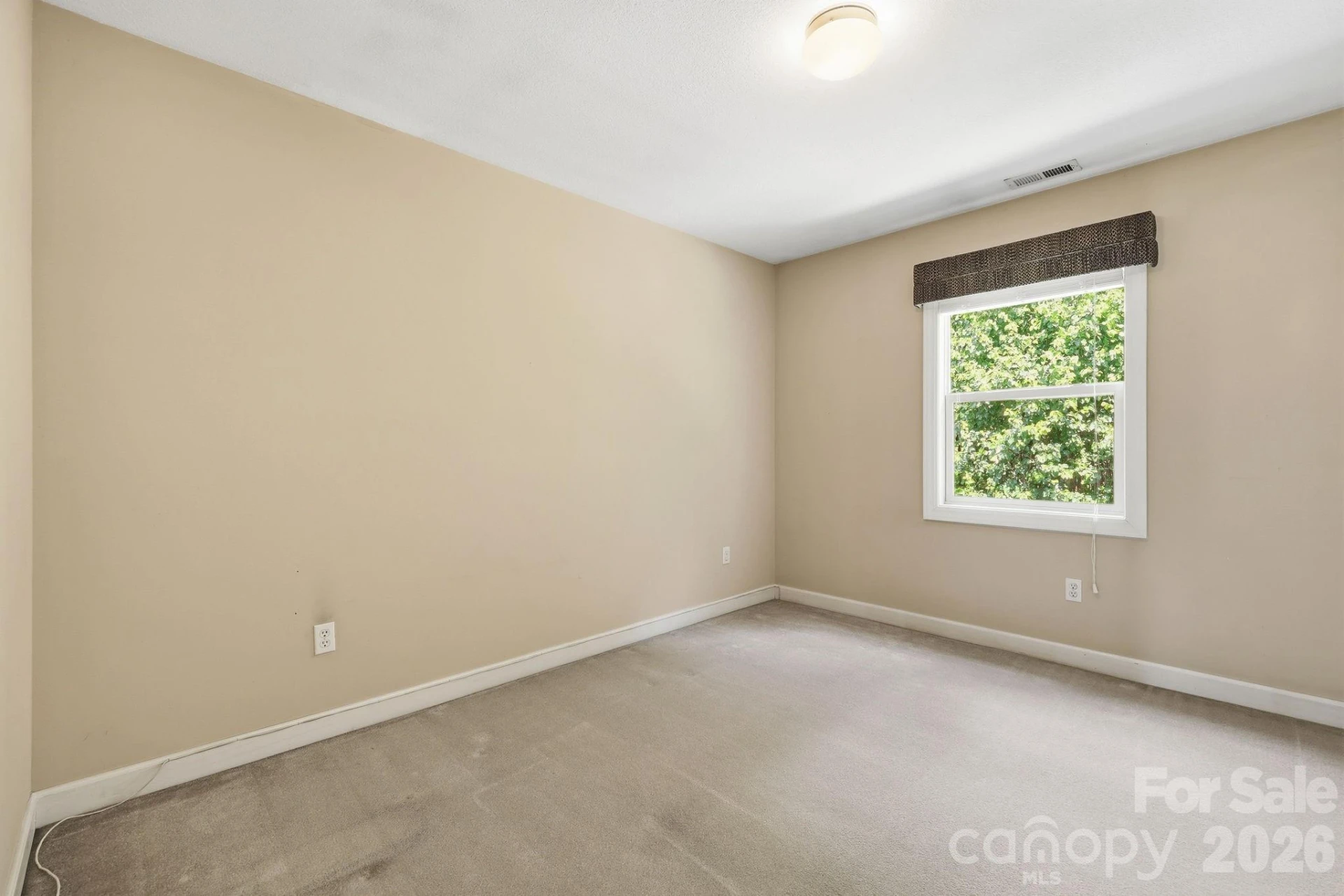 306 Woodview Court - Photo 26
