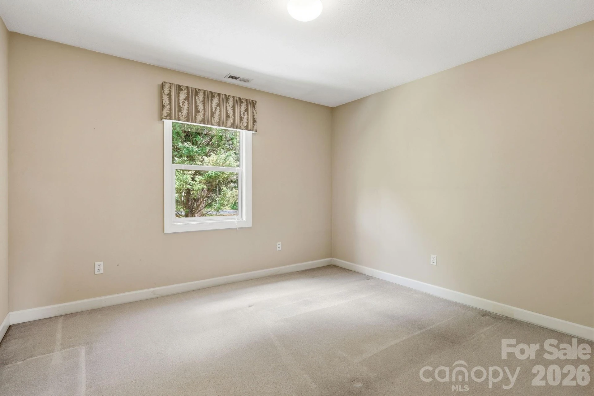 306 Woodview Court - Photo 27