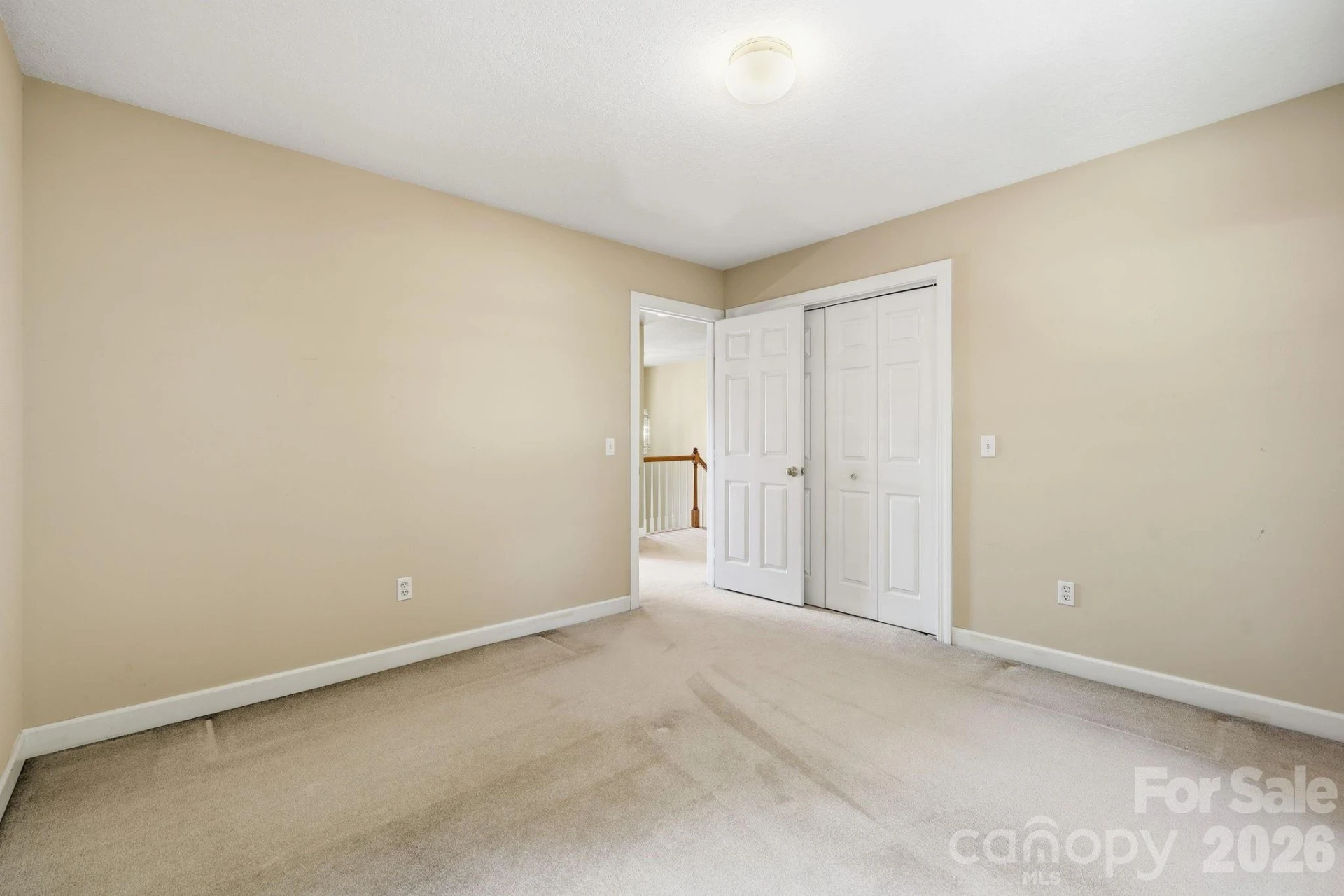 306 Woodview Court - Photo 28