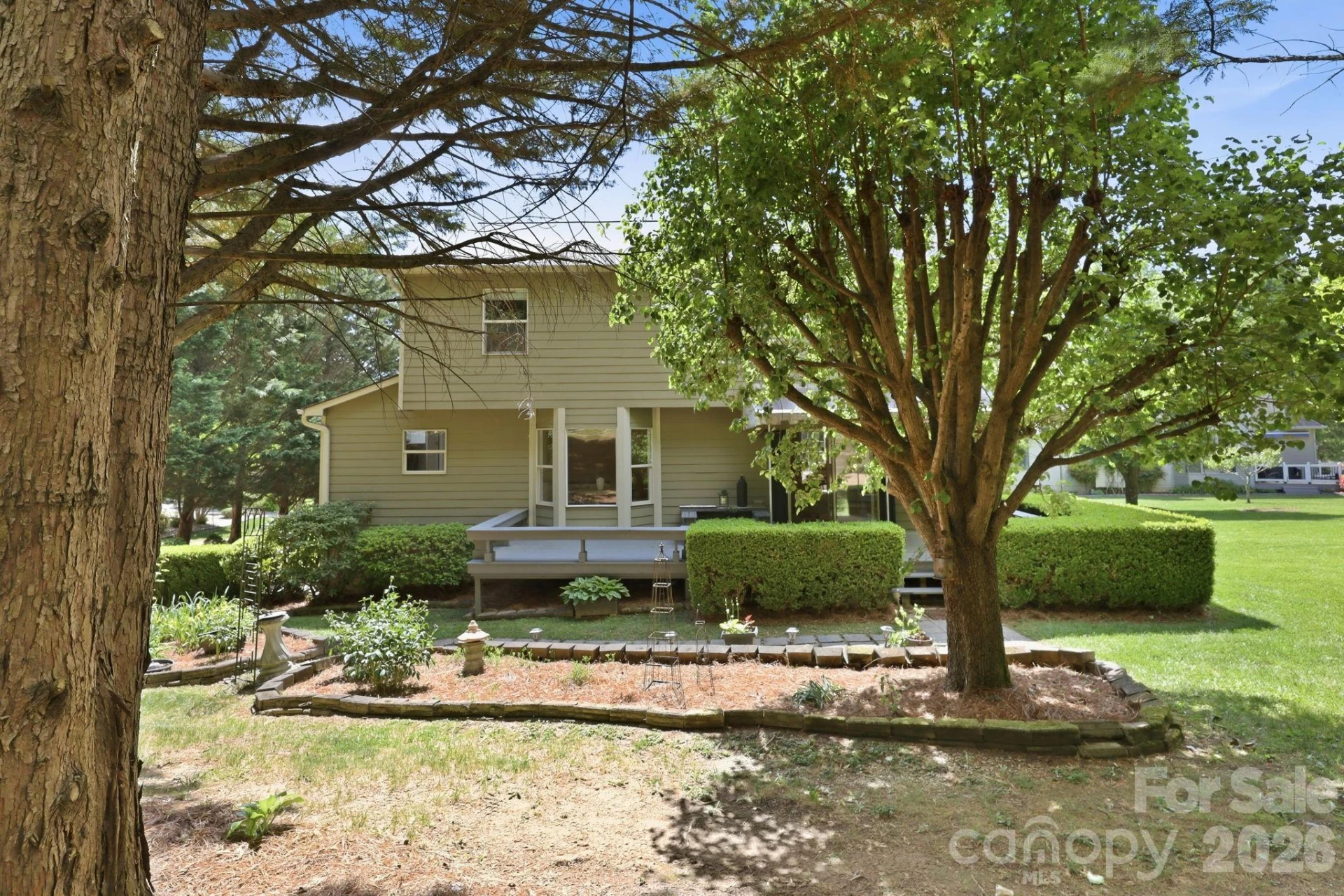 306 Woodview Court - Photo 4