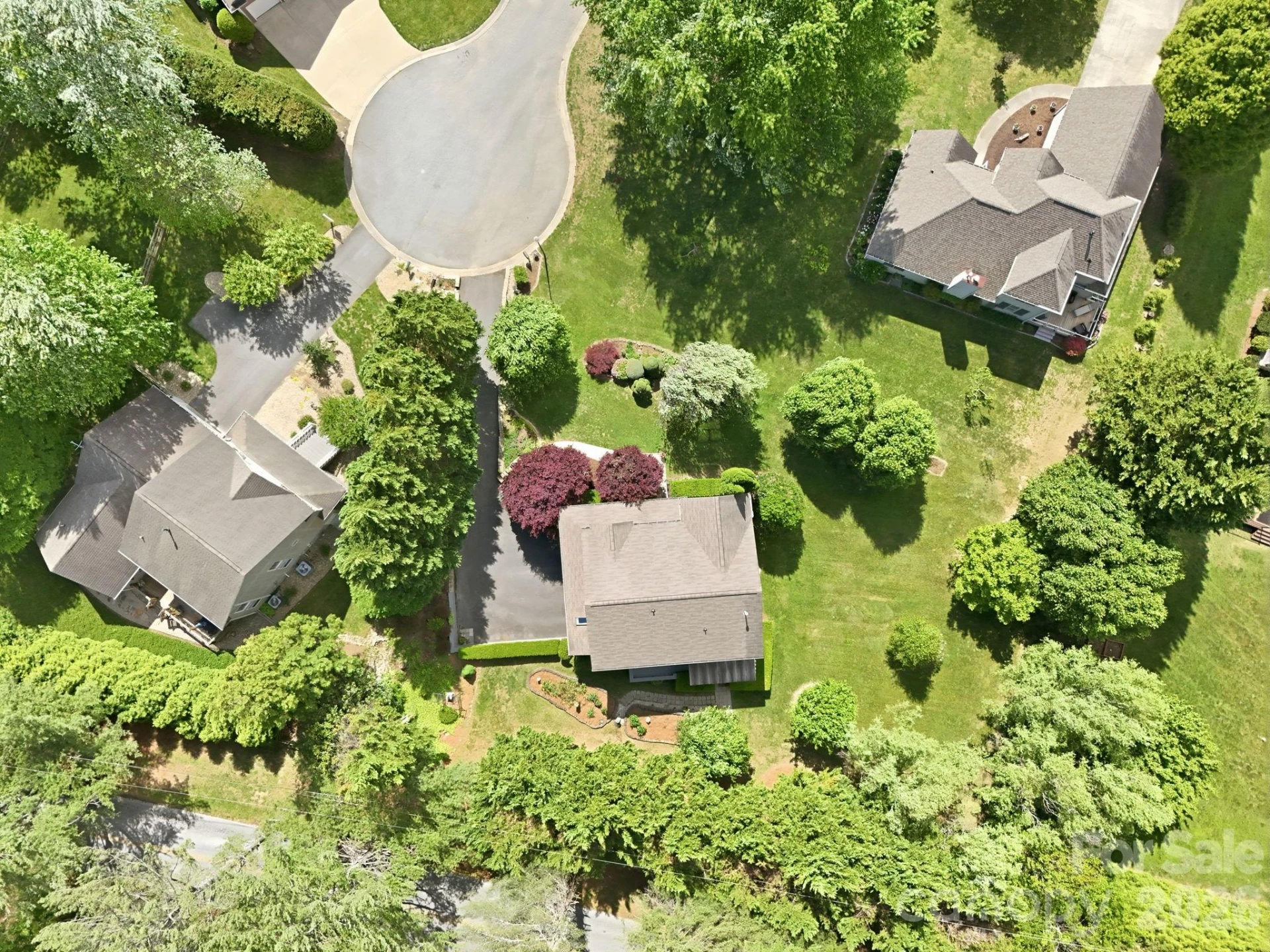 306 Woodview Court - Photo 37