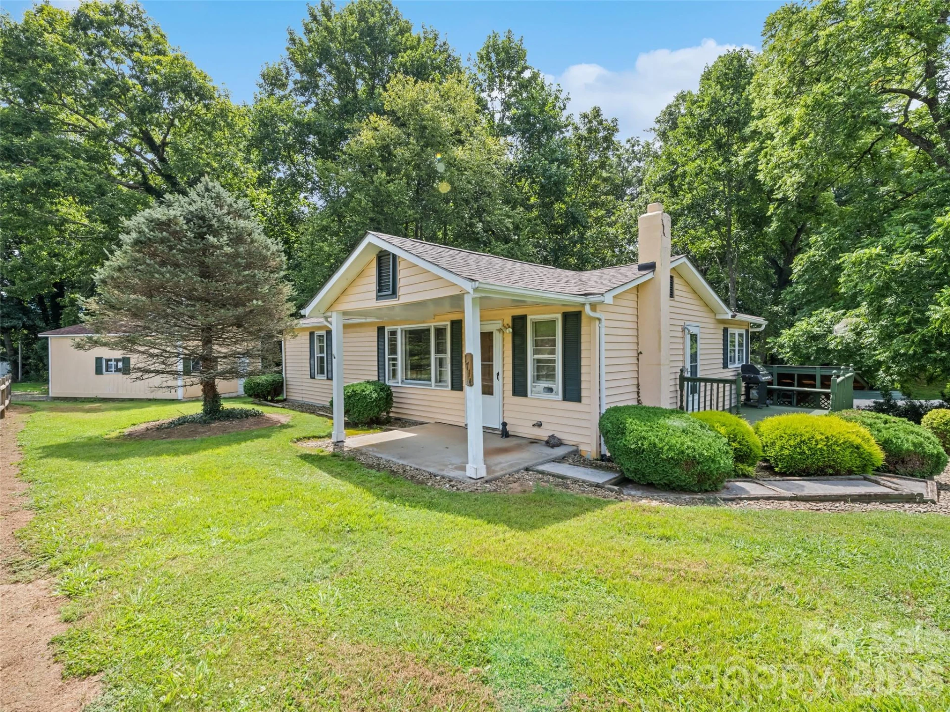 1714 Iron Duff Road