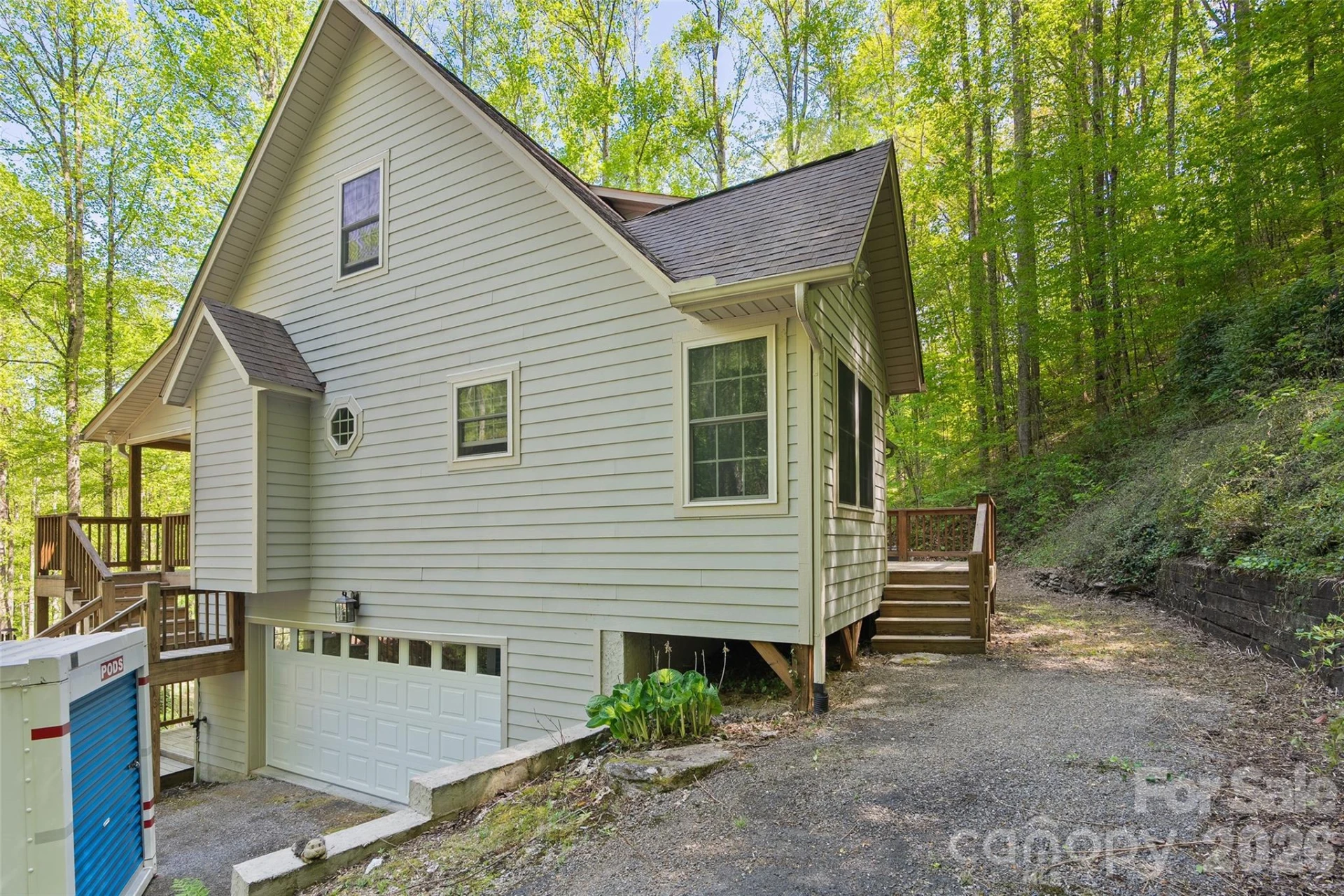 93 Streamside Drive - Photo 3
