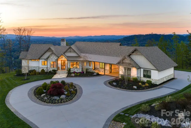 154 Bear View Road, Weaverville, NC, 28787