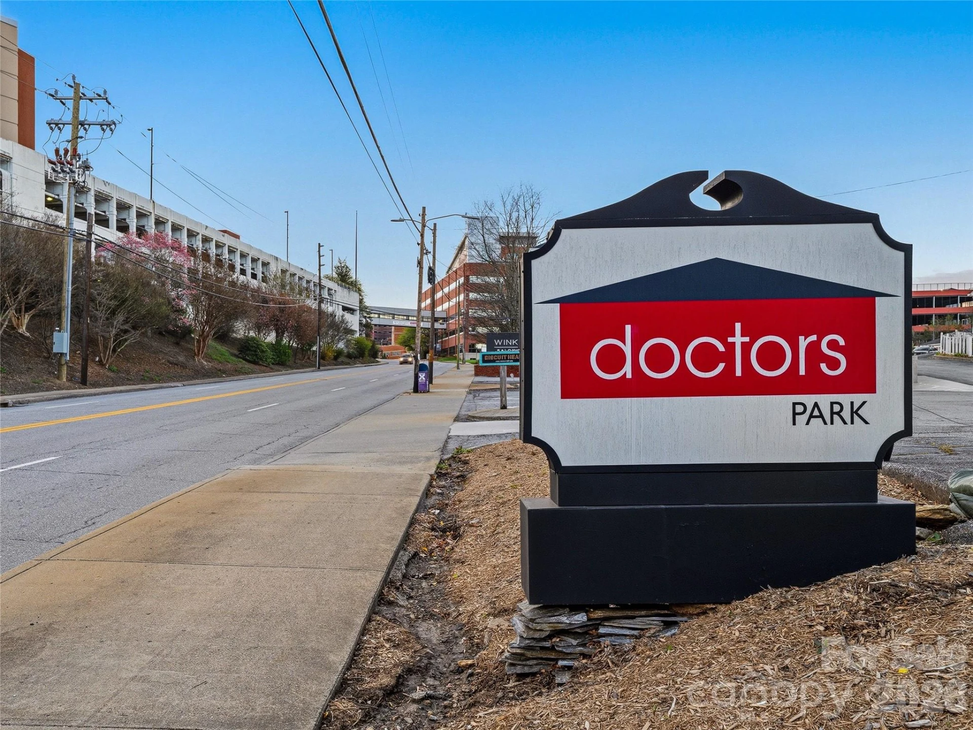 5 Doctors Park #H2 - Photo 3