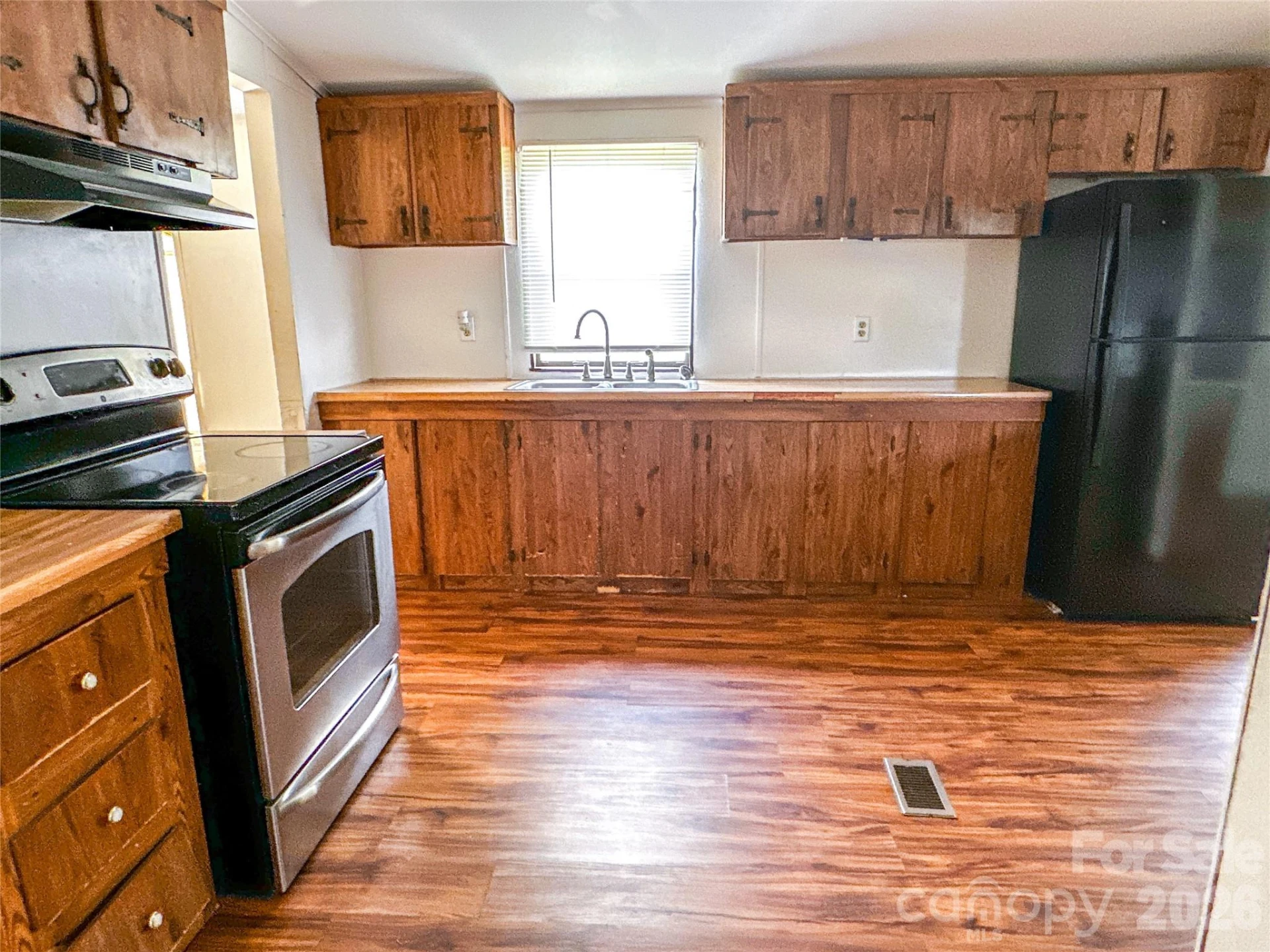 6 Lake Eden Circle - Photo 10