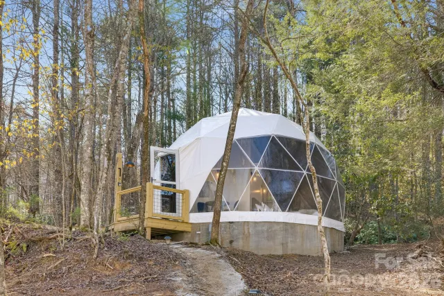 186 Meece Road, Rosman, NC, 28772