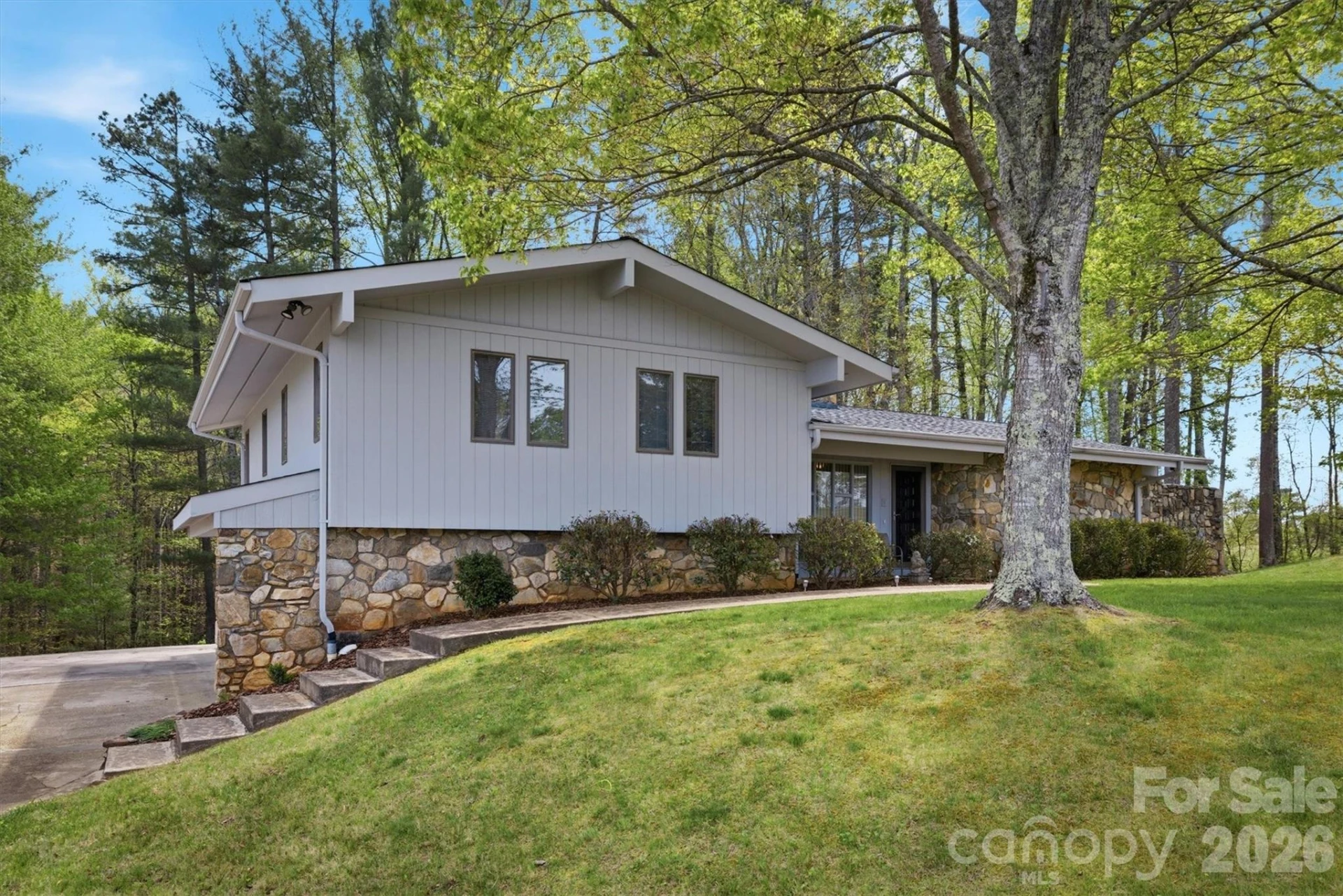 122 Lake Club Drive - Photo 2