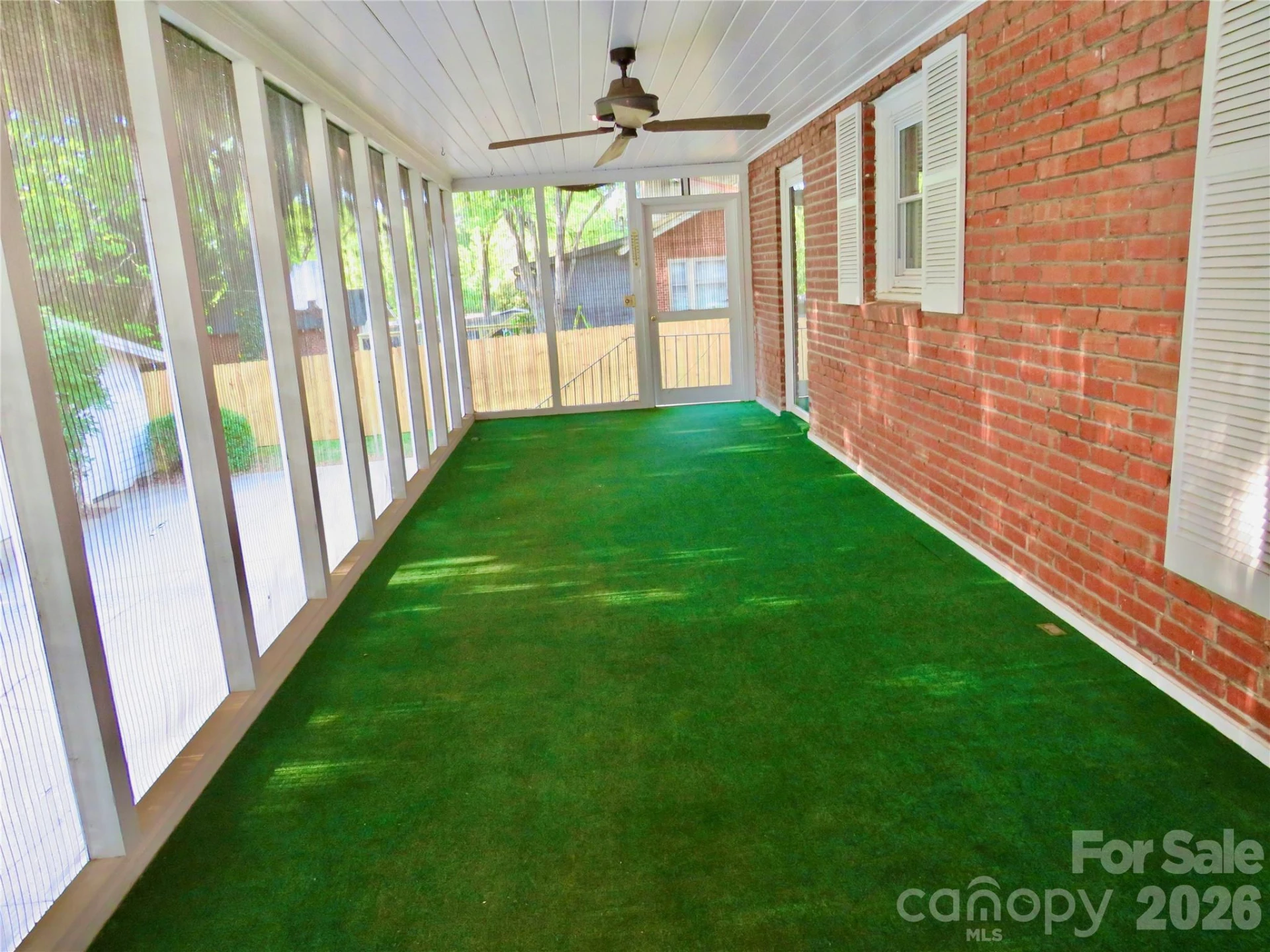 151 S Magnolia Street - Photo 34