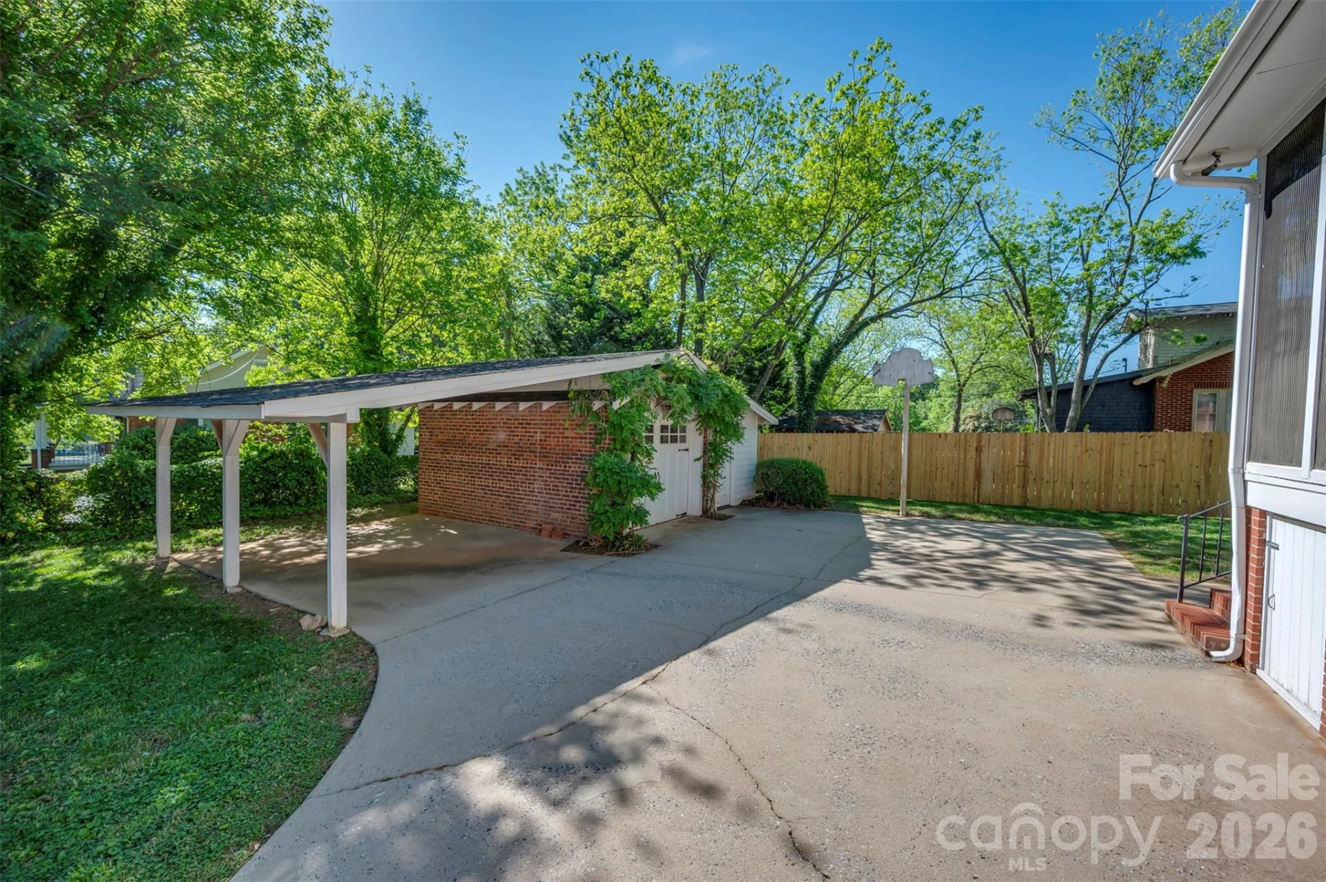 151 S Magnolia Street - Photo 37