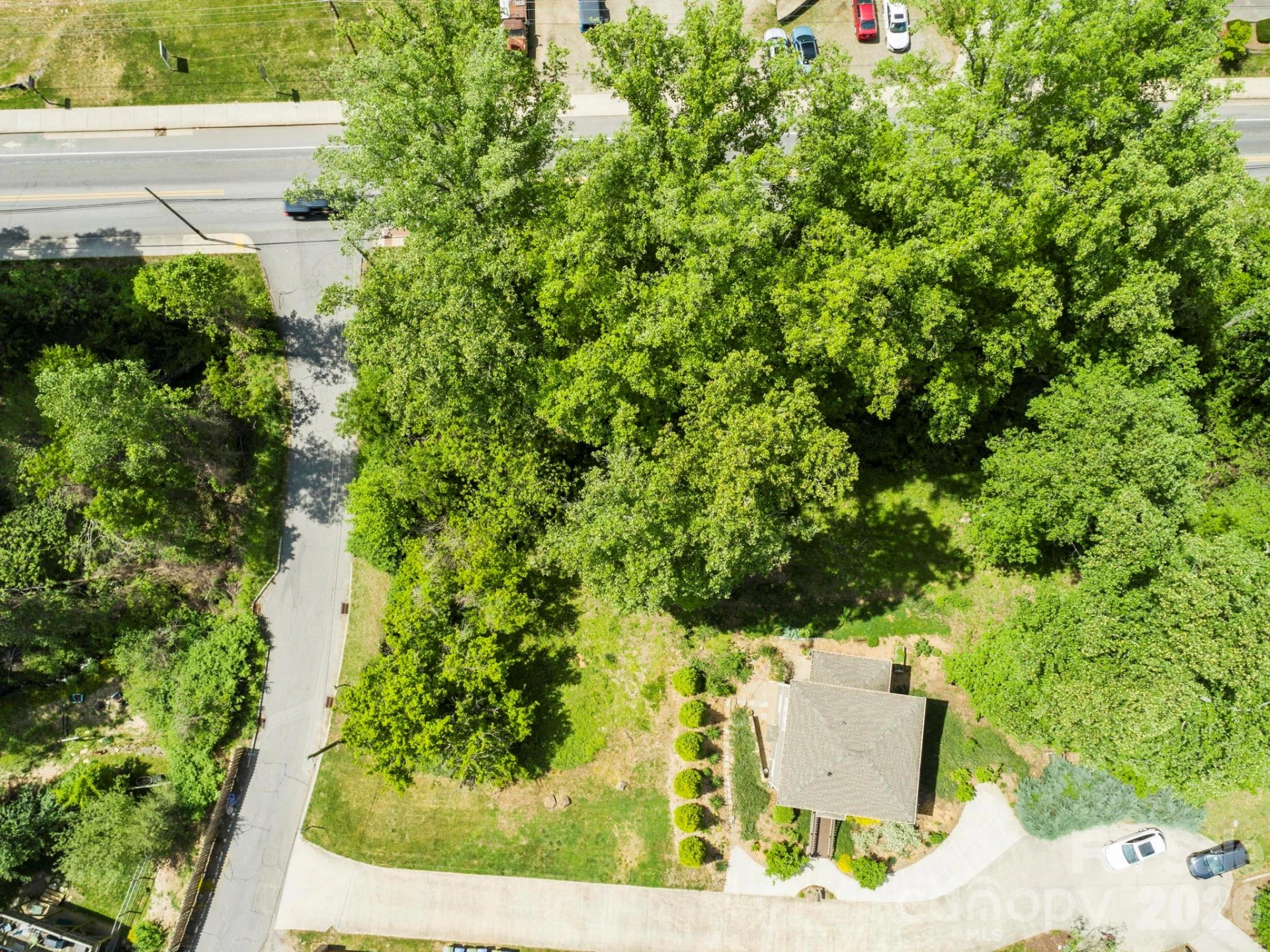 9999 Euclid Boulevard - Photo 16