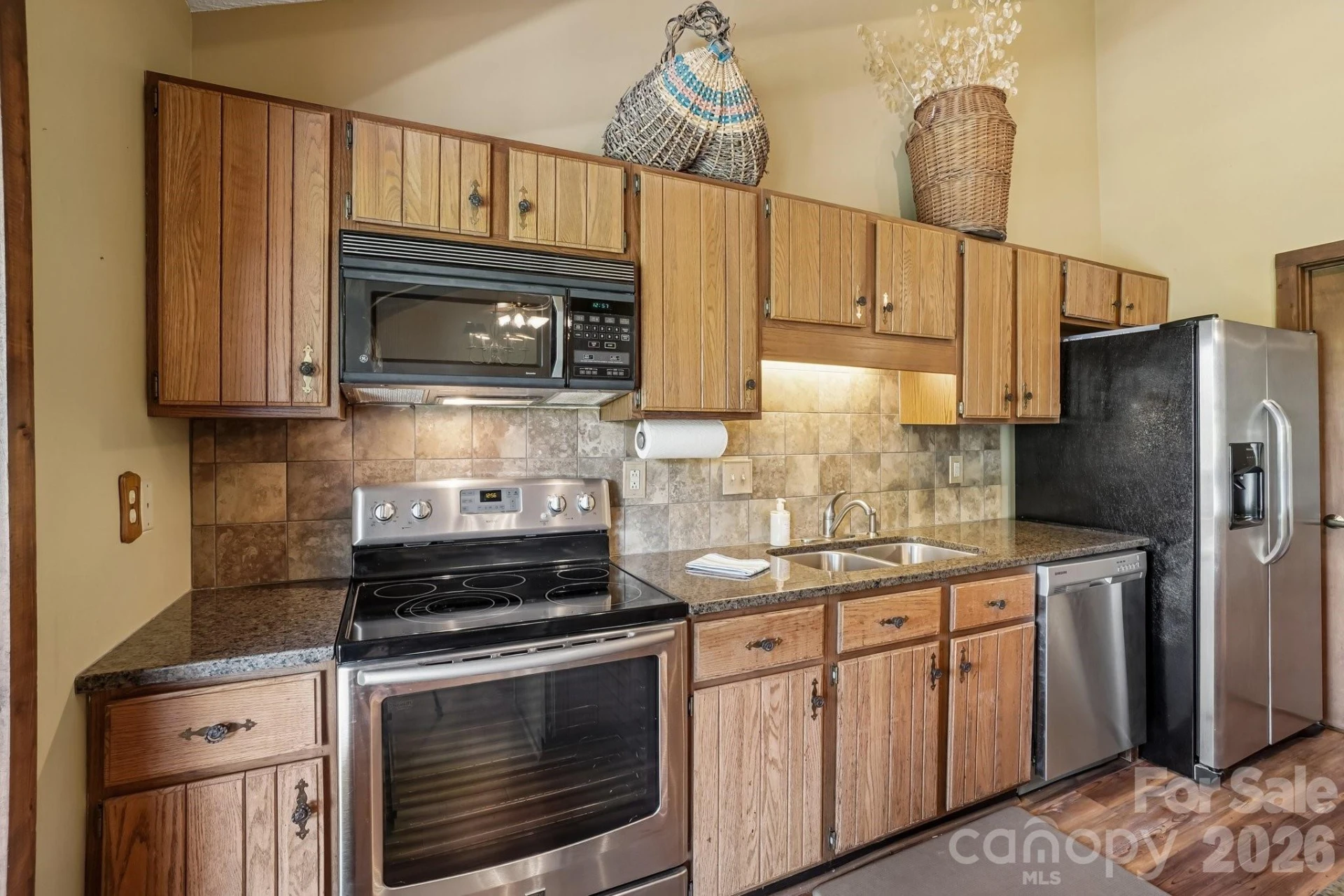 302 Eagles Nest Court S - Photo 11
