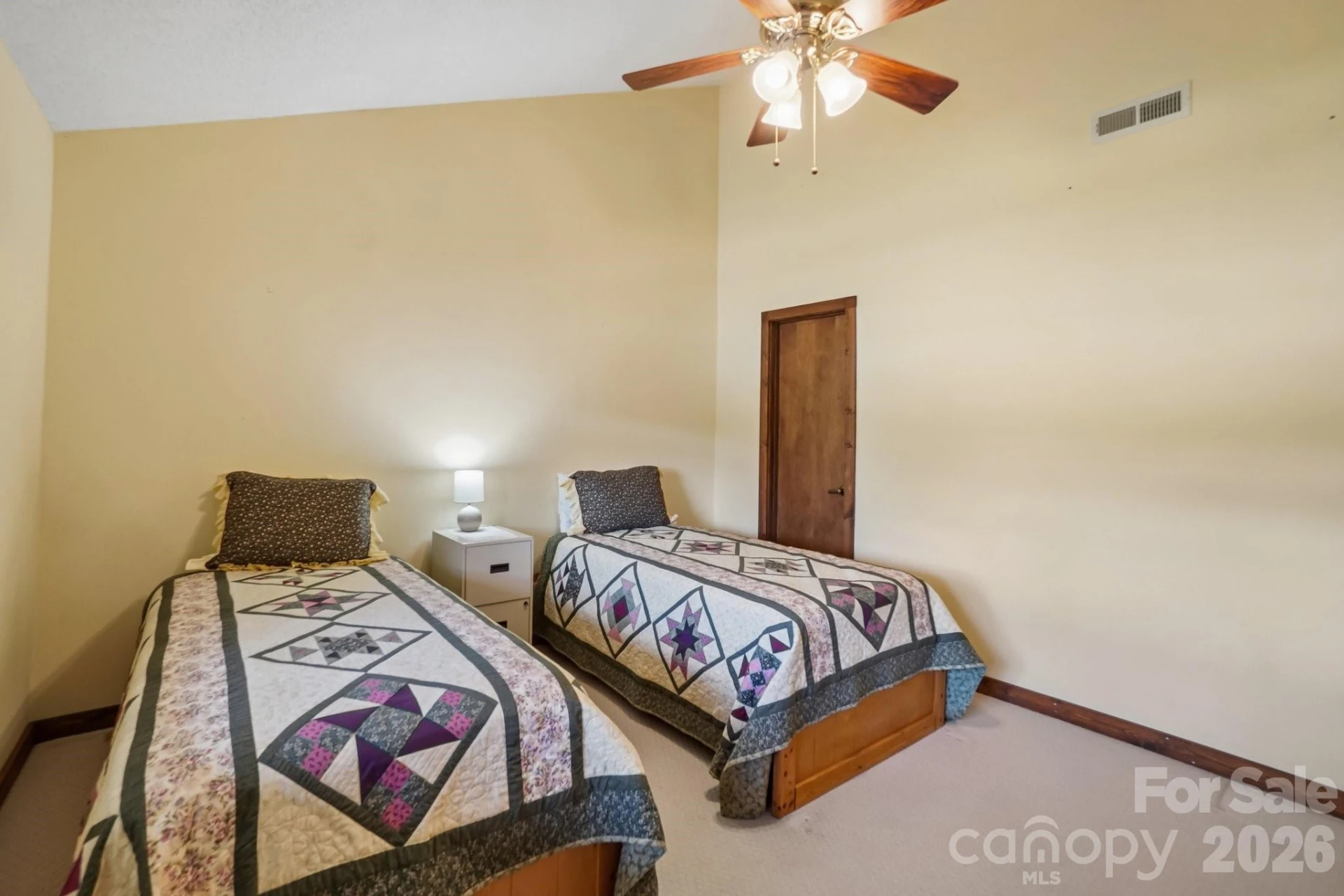 302 Eagles Nest Court S - Photo 16