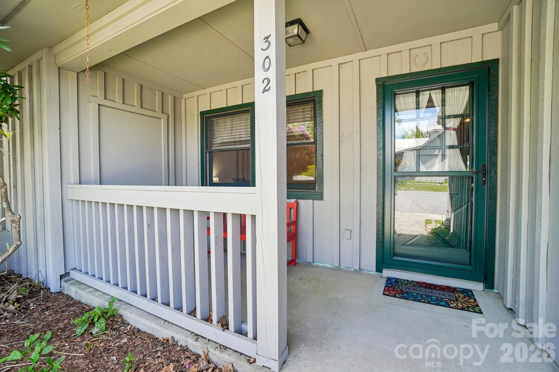302 Eagles Nest Court S - Photo 3