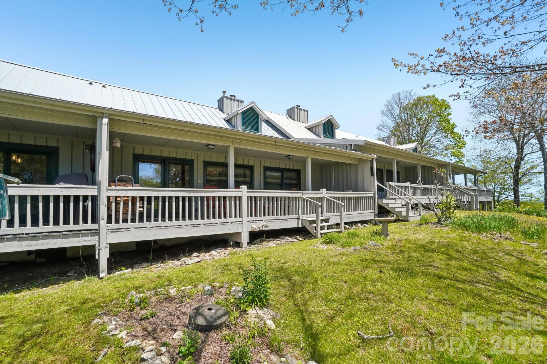 302 Eagles Nest Court S - Photo 5