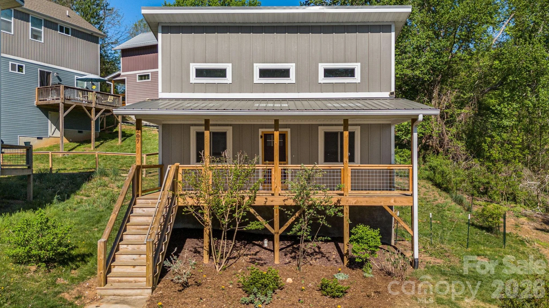 207 Hanover Street - Photo 3